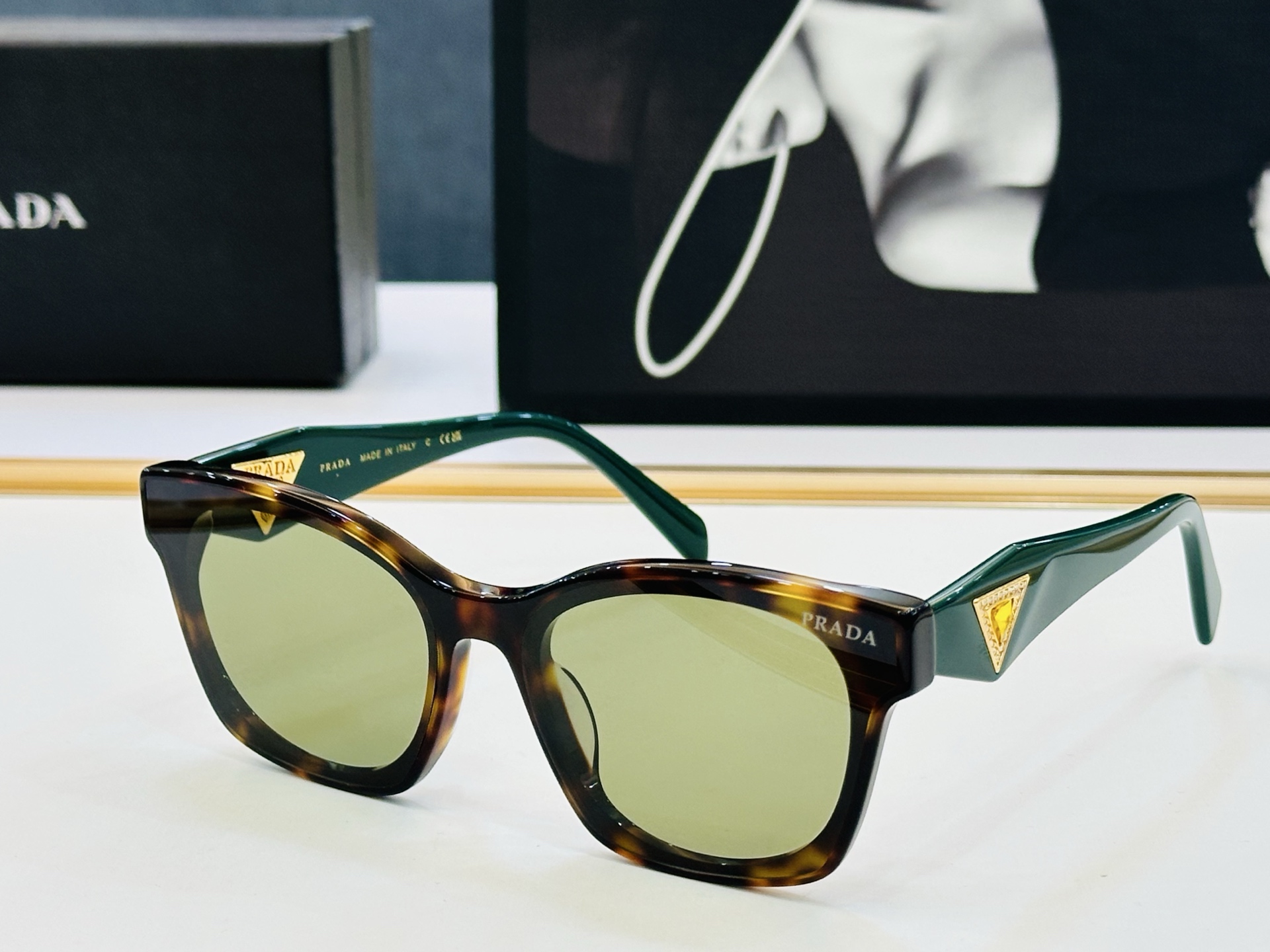 🔺PRAD*🔻普家 PR1705 Size：53口22-145 眼镜系列堪称精湛制作 彰显独特个 bm最