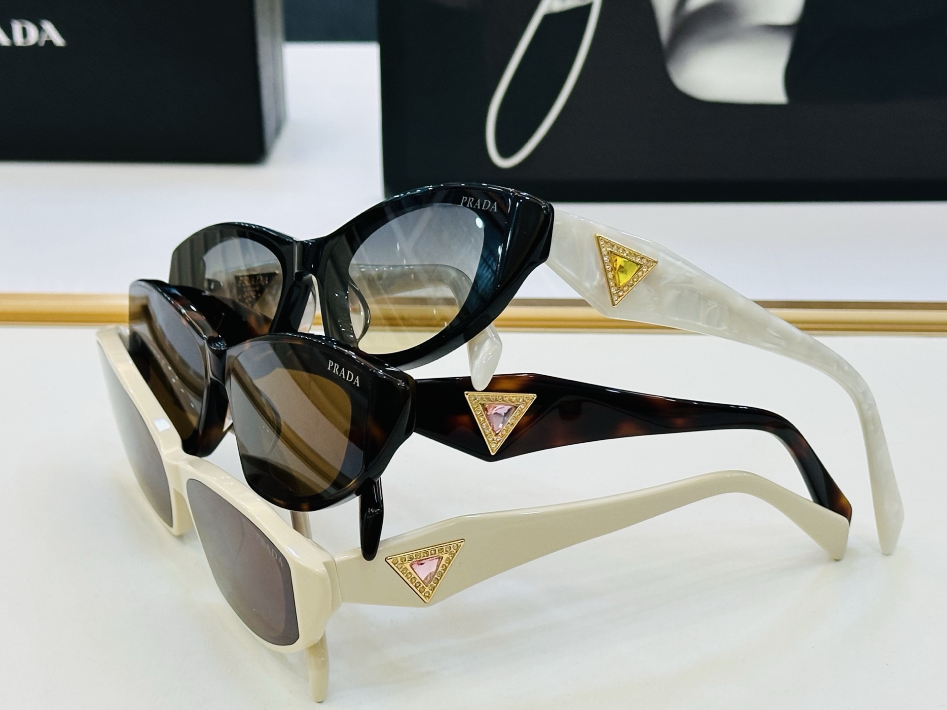 🔺PRAD*🔻普家 PR1704 Size：50口22-145 眼镜系列堪称精湛制作 彰显独特个 bm最