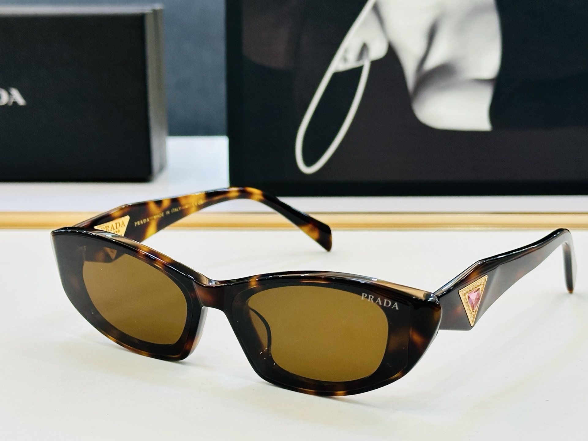 🔺PRAD*🔻普家 PR1704 Size：50口22-145 眼镜系列堪称精湛制作 彰显独特个 bm最