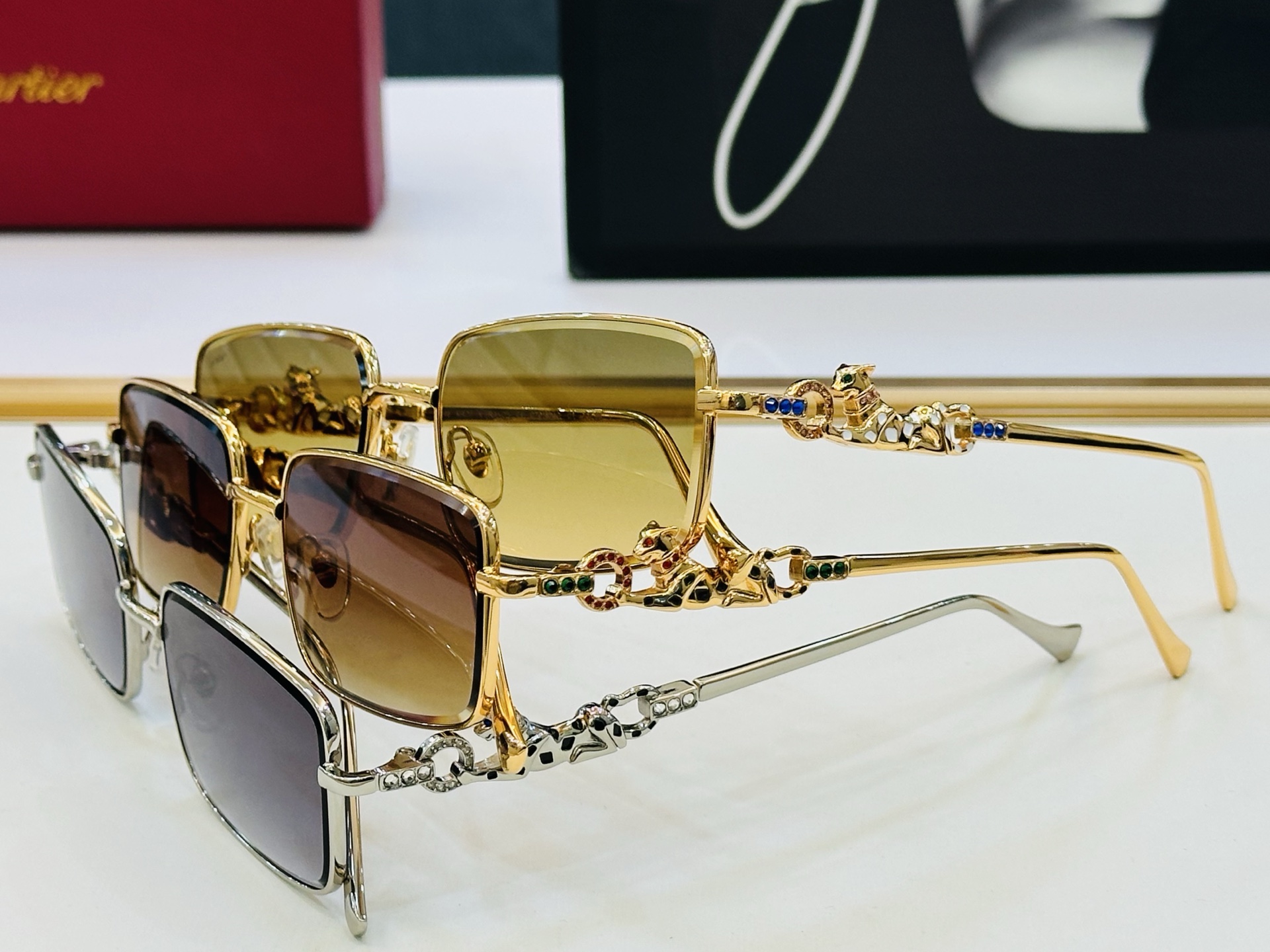 Cartie* 卡家 CT01824 太阳镜 Size：56口17-145 工艺精湛气质十足！bm男女同