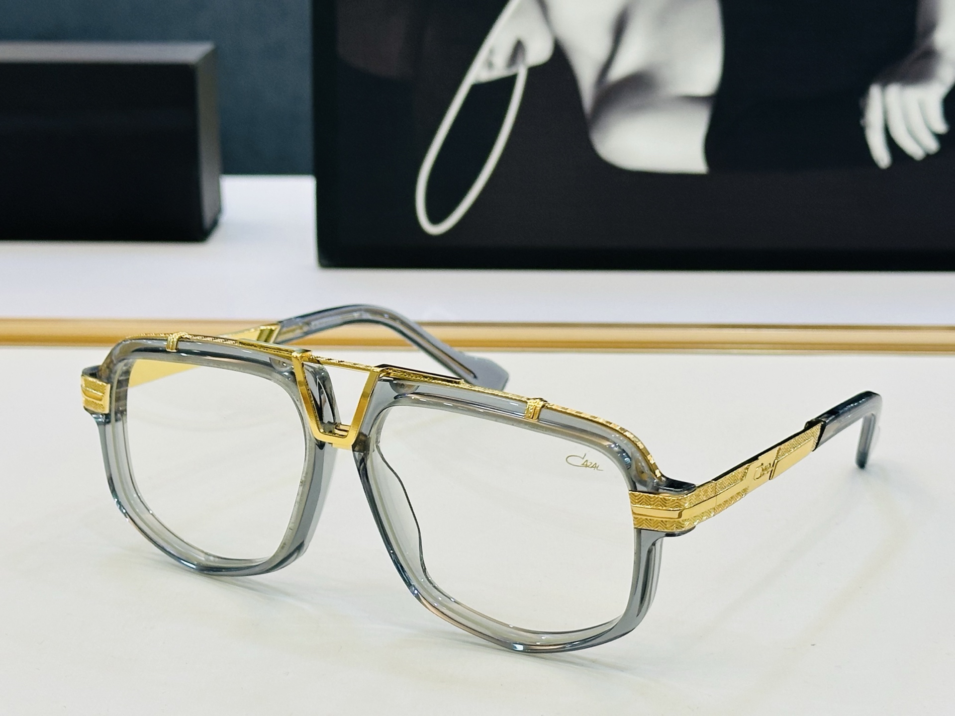 卡加尔 new CAZAL Model:MOD8049 Size: 60口14-145 曲线和直线大胆组