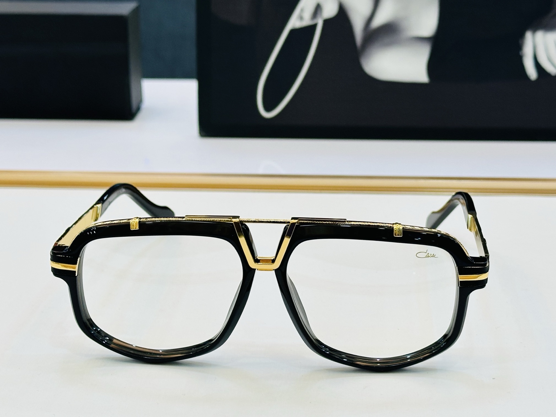 卡加尔 new CAZAL Model:MOD8049 Size: 60口14-145 曲线和直线大胆组