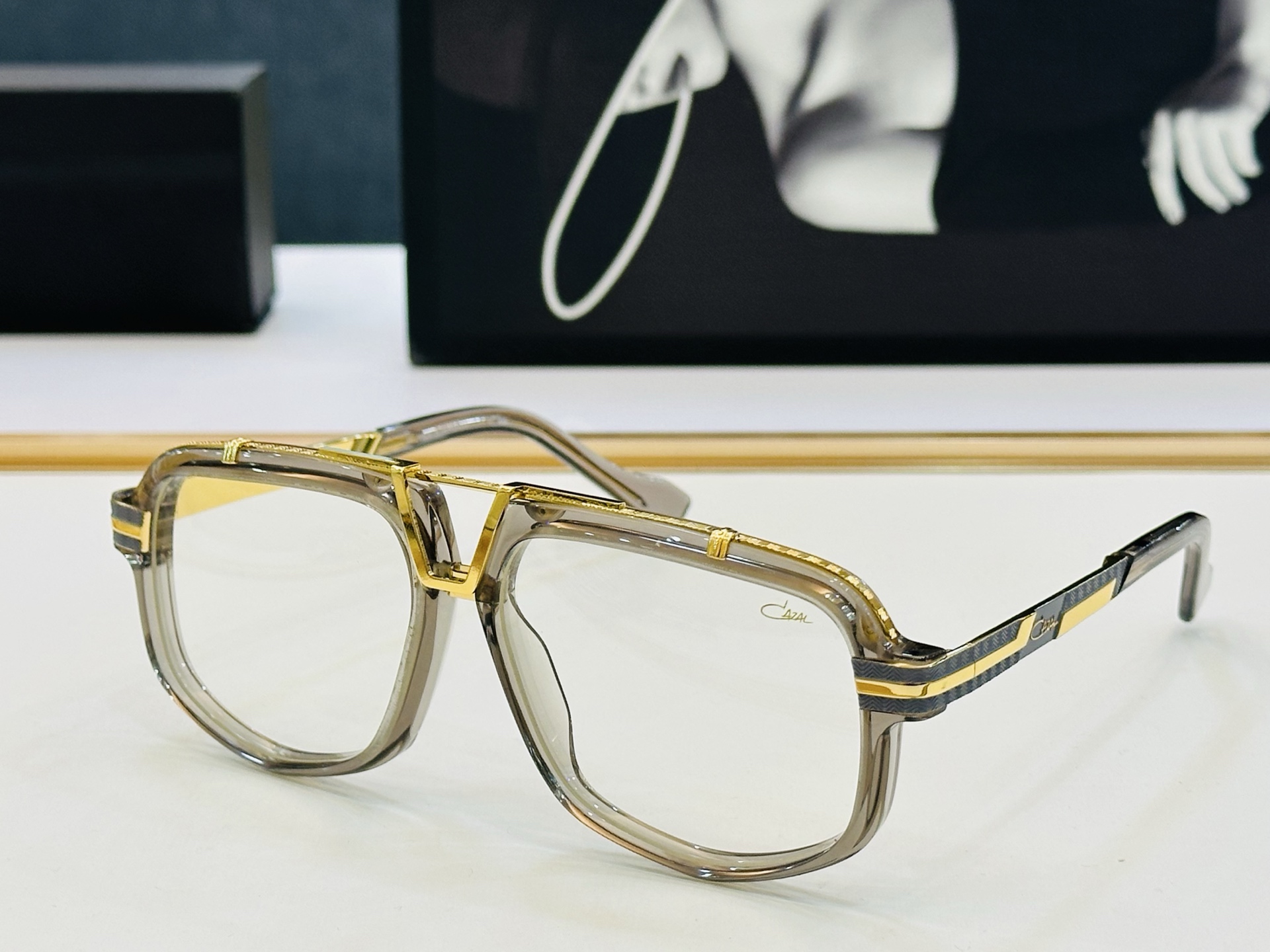 卡加尔 new CAZAL Model:MOD8049 Size: 60口14-145 曲线和直线大胆组