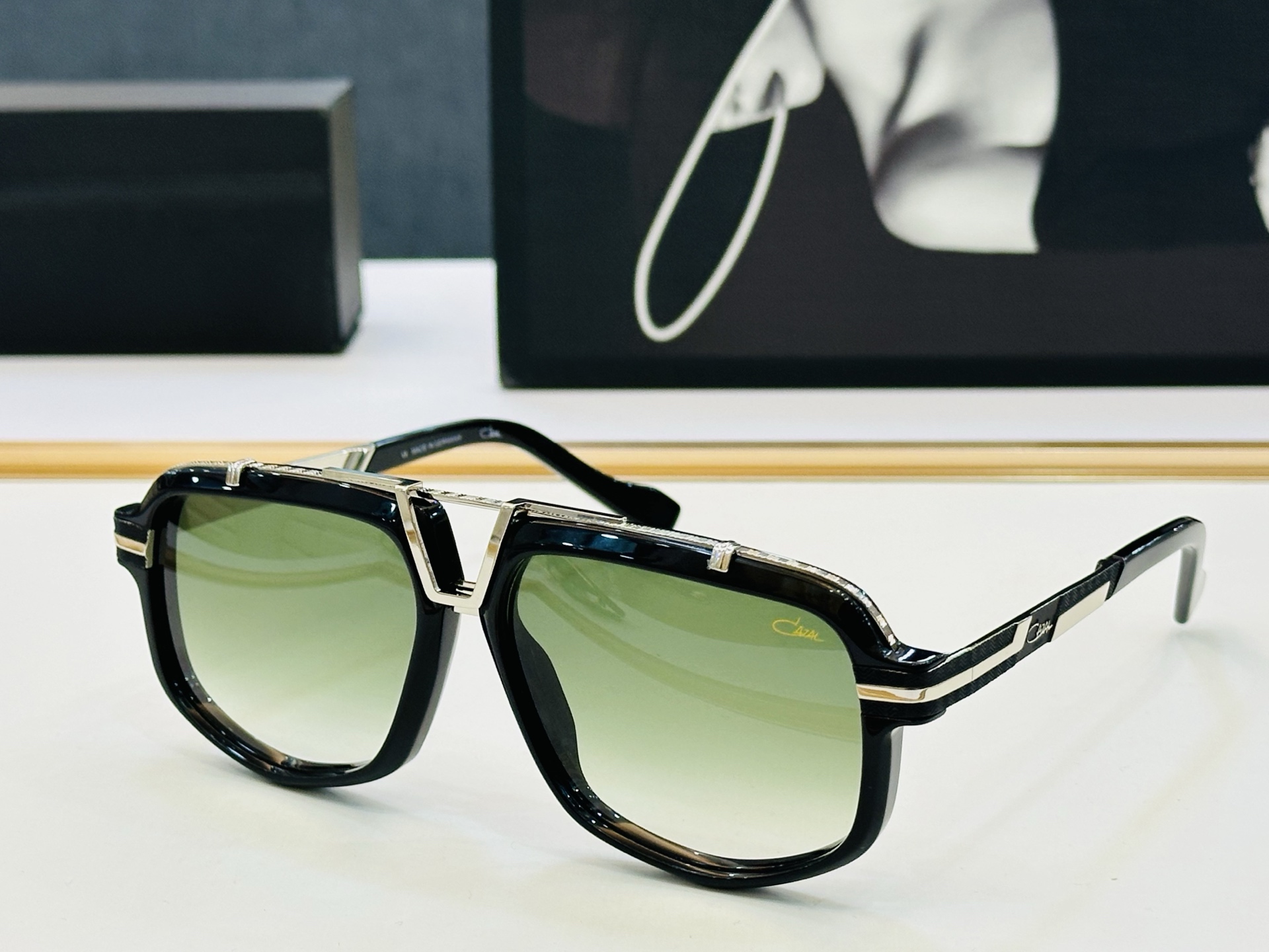 卡加尔 new CAZAL Model:MOD8049 Size: 60口14-145 曲线和直线大胆组