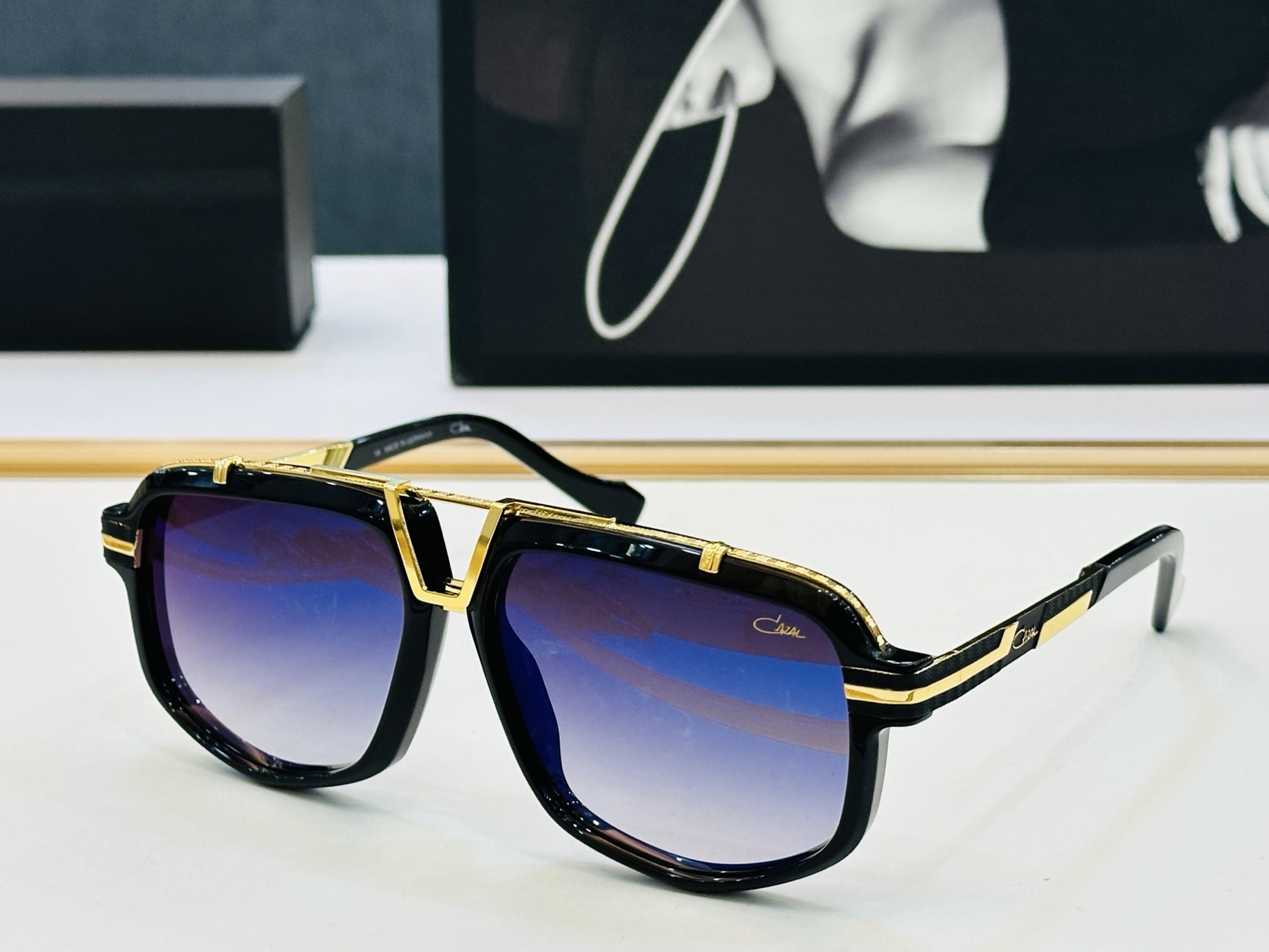 卡加尔 new CAZAL Model:MOD8049 Size: 60口14-145 曲线和直线大胆组