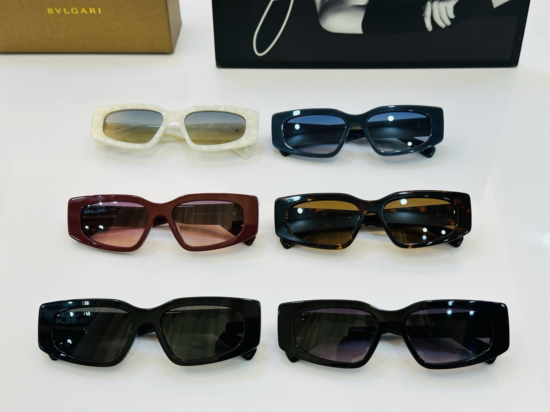 🆕款 官网同售 宝格家 BV40014 👍 Size ：53口18-145 绝对要买😎品质非常完美 L出