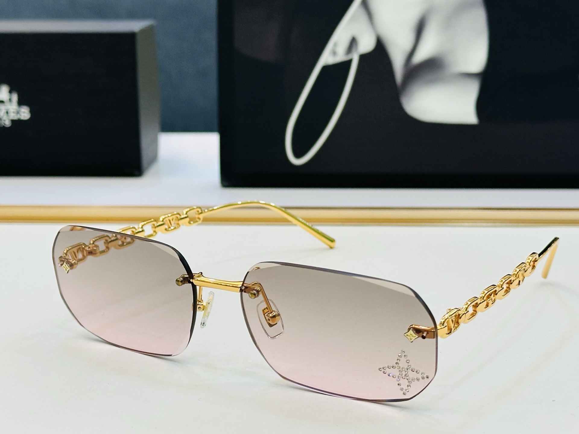 路易家 🎩Z2053U Size：63口18-137 充满活力的 展现独特个性🌟展现大气的你 b高品质 