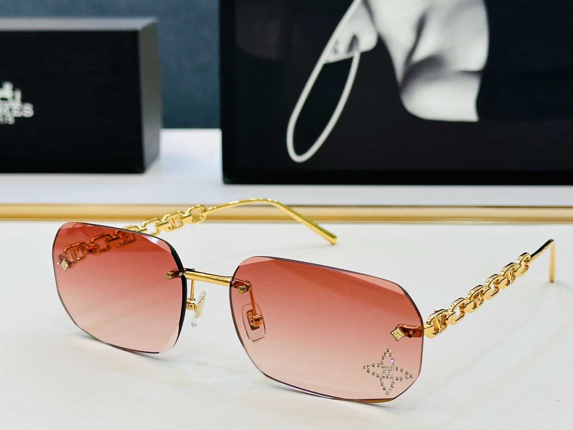 路易家 🎩Z2053U Size：63口18-137 充满活力的 展现独特个性🌟展现大气的你 b高品质 