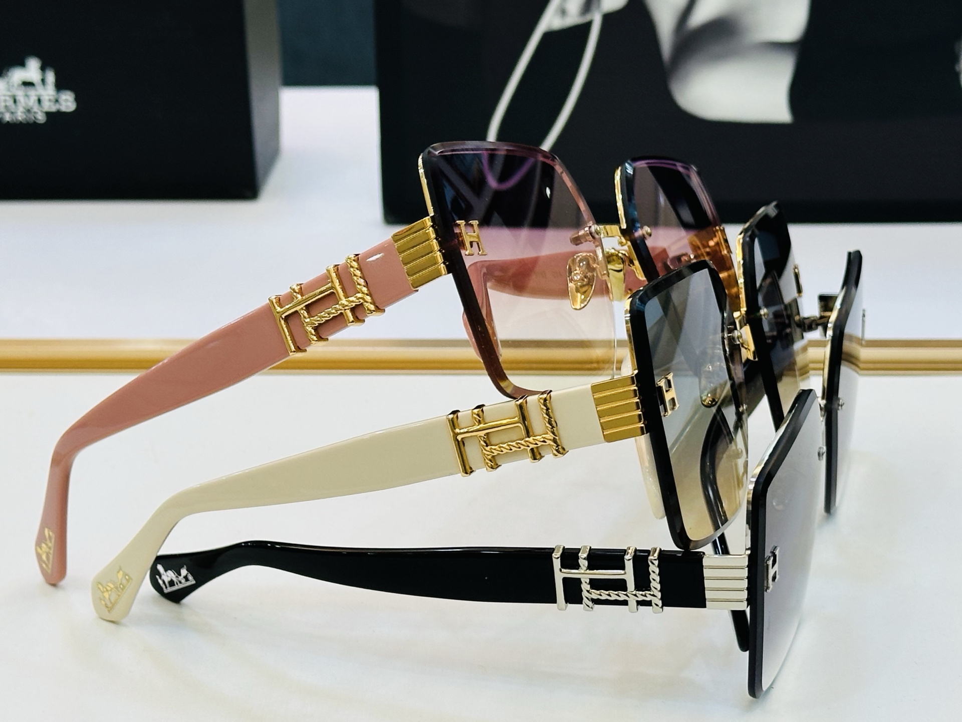 [玫瑰]爱马仕 网红款 9707 Size：62口17-143 👏🎉超级经典 高品质墨镜🎈色][色] b