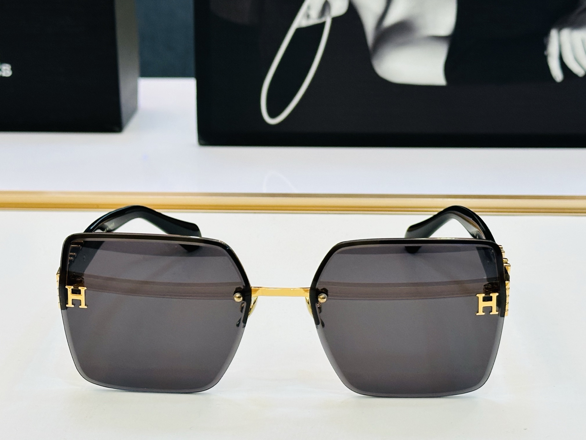 [玫瑰]爱马仕 网红款 9707 Size：62口17-143 👏🎉超级经典 高品质墨镜🎈色][色] b