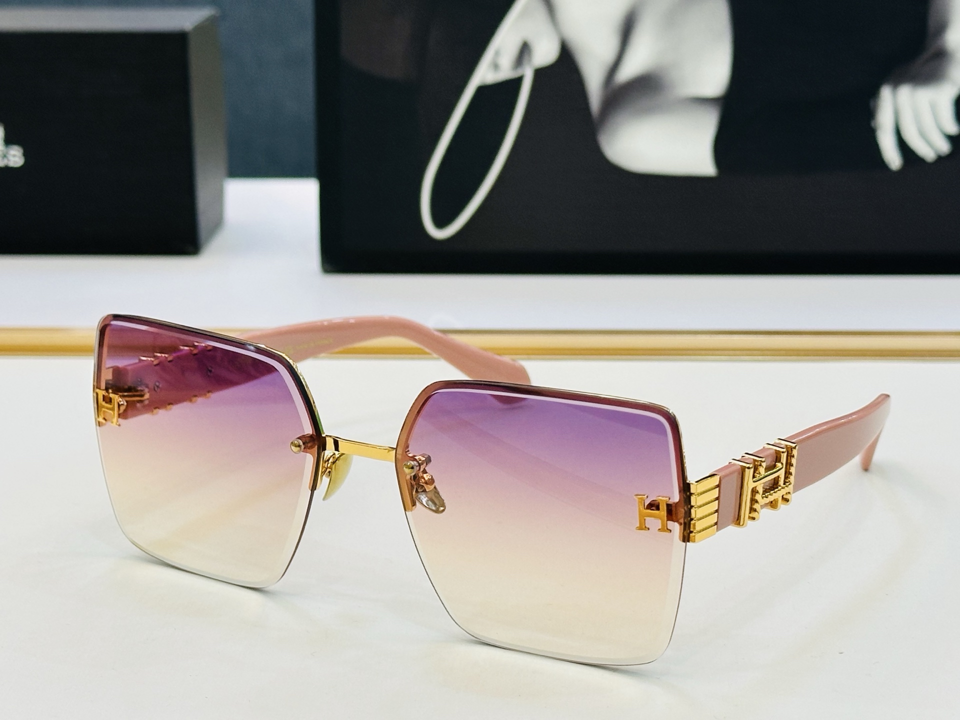 [玫瑰]爱马仕 网红款 9707 Size：62口17-143 👏🎉超级经典 高品质墨镜🎈色][色] b