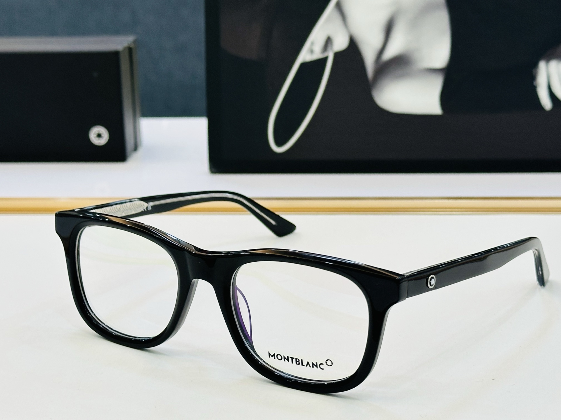 NO:553514,MB0385O Size 54 mouth 22-145 Montblanc can really show one's taste, quality, solid workmanship, L light distribution frame, glasses, sunglasses, sunglasses, glasses, montblanc19860909MB0385O Size54口22-145 万宝龙 非常能彰显一个人的品味品质做工稳实 L 配光架 眼镜墨镜太阳镜,眼镜,montblanc,glasses