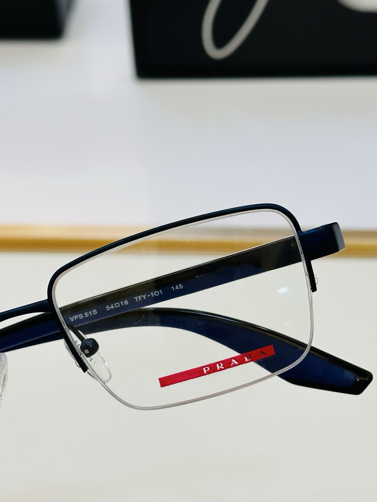 🔺PRAD*🔻普家 VPS 51S Size：54口18-145 眼镜系列堪称精湛制作 彰显独特个 W 