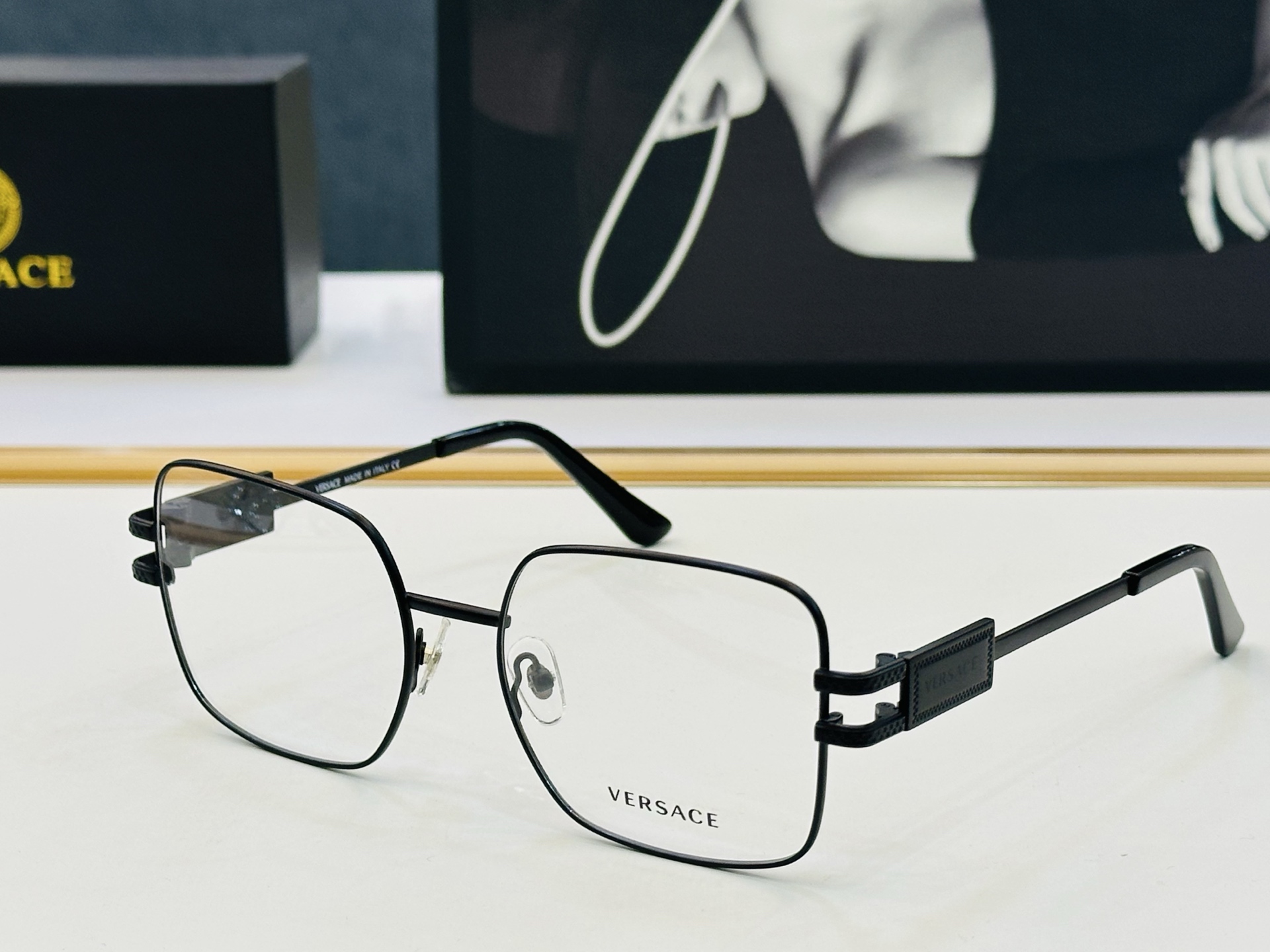 🎉🎉范思家 VERSACE✨✨✨MODEL：VE1303 Size：56口18-140 ✨L 有范