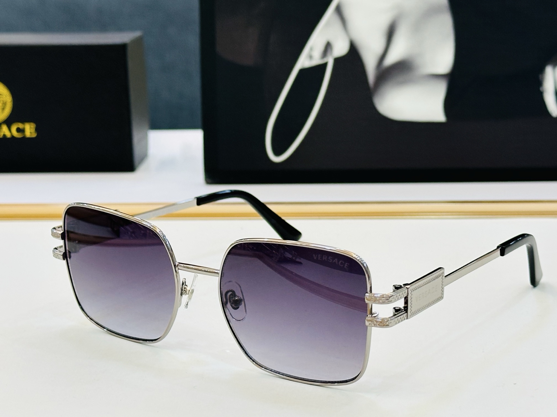 🎉🎉范思家 VERSACE✨✨✨MODEL：VE1303 Size：56口18-140 ✨L 有范