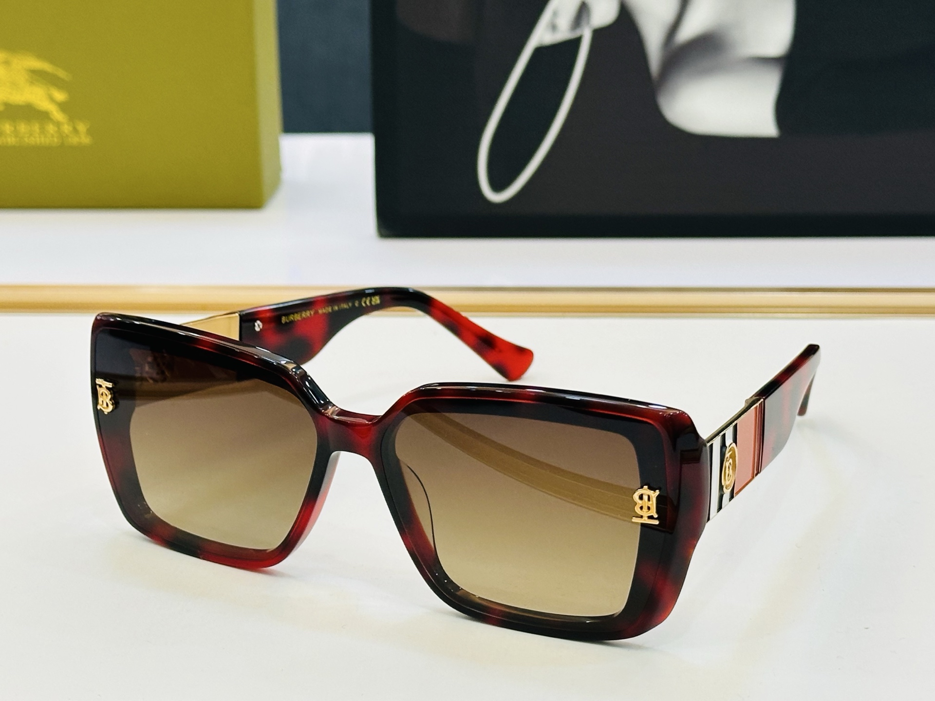 新款 BURBERR*🔻巴家 BE6009 百搭镜架Size：62口14-140 高品质 到货 🌲🌲🌲b