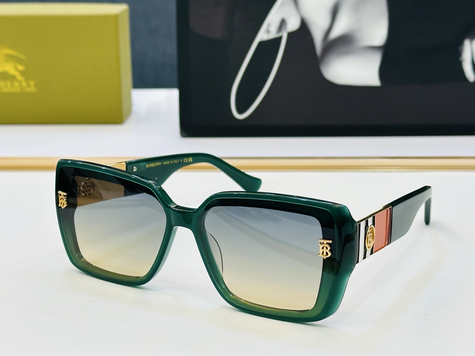 新款 BURBERR*🔻巴家 BE6009 百搭镜架Size：62口14-140 高品质 到货 🌲🌲🌲b