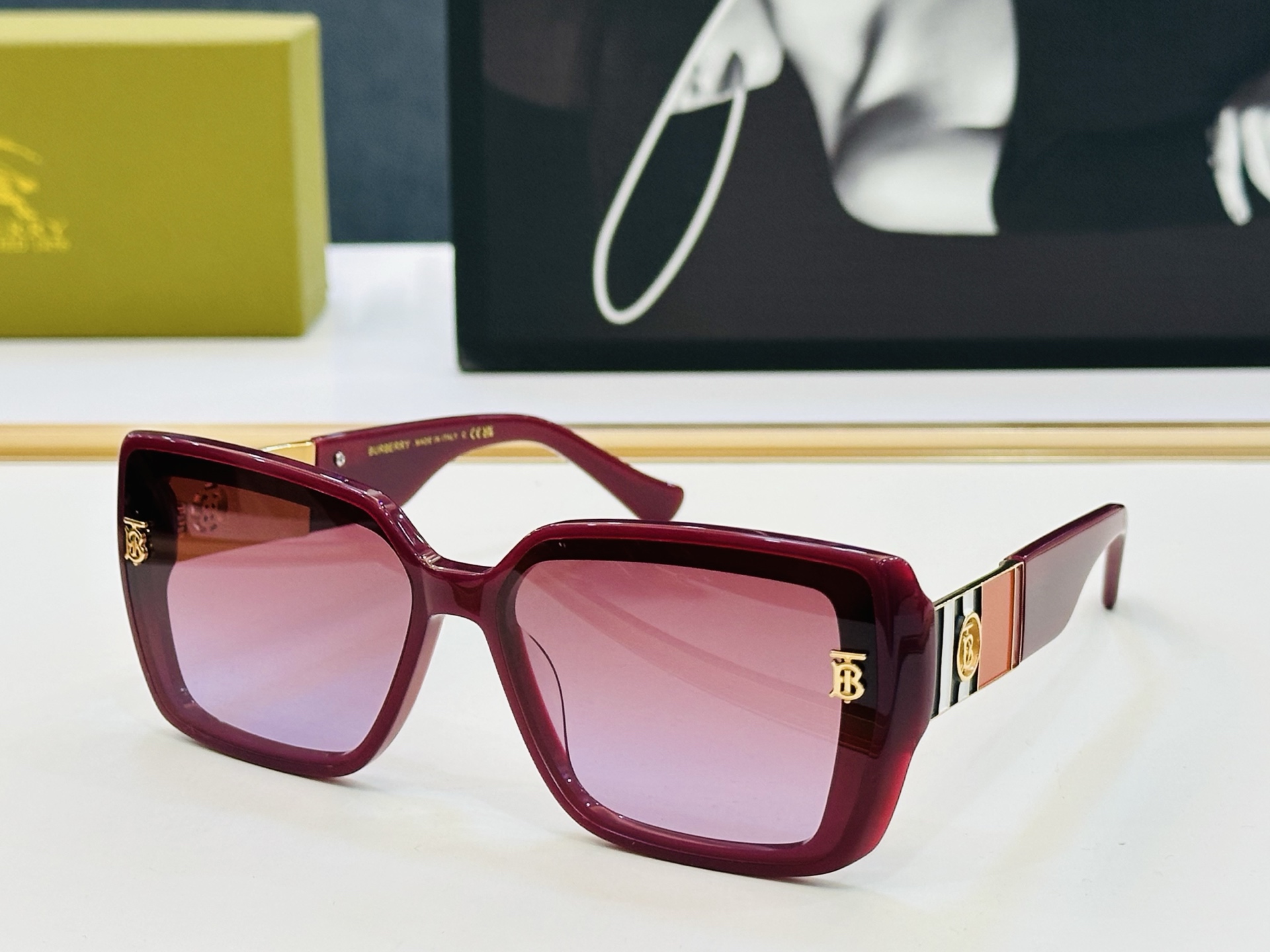新款 BURBERR*🔻巴家 BE6009 百搭镜架Size：62口14-140 高品质 到货 🌲🌲🌲b