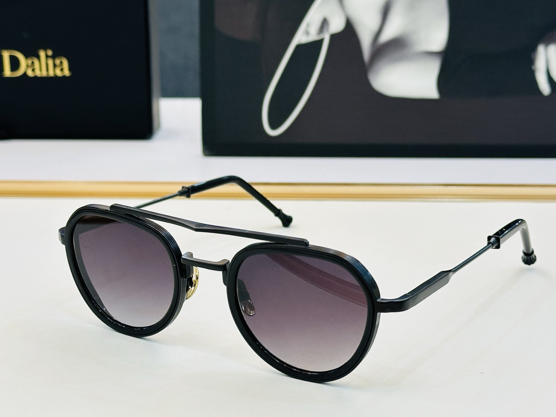 NO:553520,JACQUES MARIE C150 Size 50 Mouth 24-145 Japanese handmade glasses The frame is made of upper plate material to create an elegant box for glasses, sunglasses, sunglasses, glasses19860909JACQUES MARIE C150 Size50口24-145 日本手工眼镜 镜框採用上板材打造出 J優雅的 配盒 眼镜墨镜太阳镜,眼镜,glasses