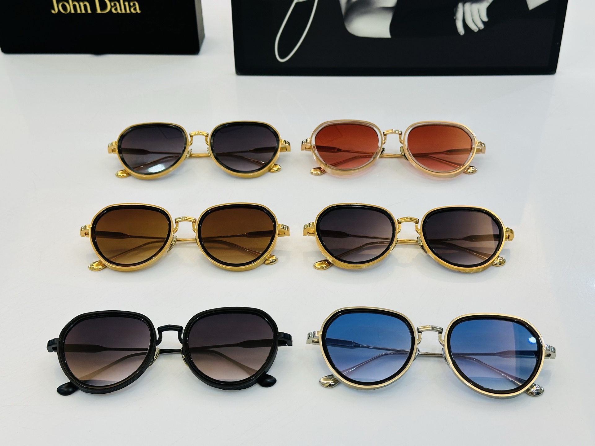 JACQUES MARIE C113 Size：52口22-145 日本手工眼镜 镜框採用上板材打造出 