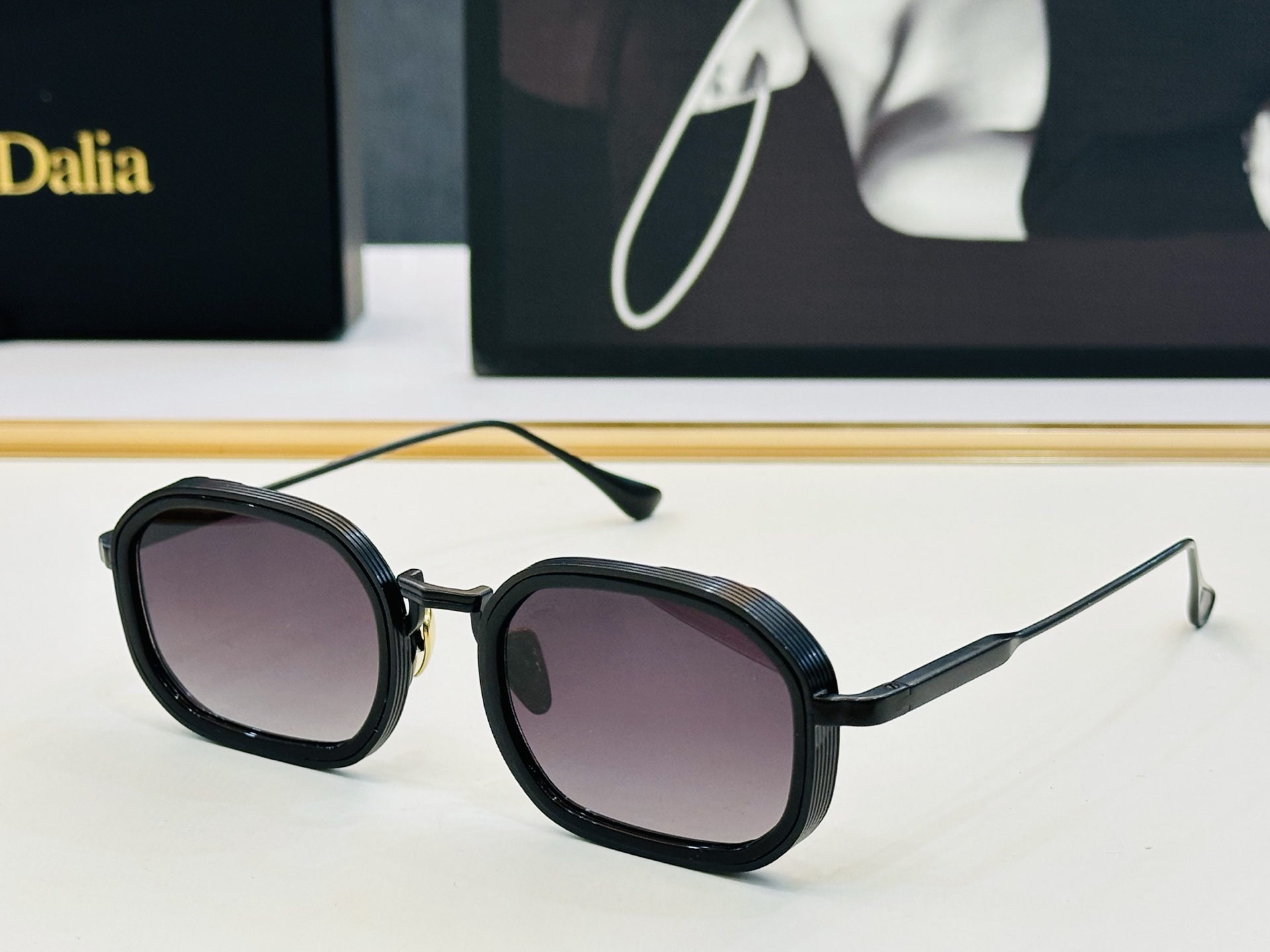 NO:553529,JACQUES MARIE C301 Size 51 mouth 22-145 Japanese handmade glasses The frame is made of upper plate material to create an elegant box for glasses, sunglasses, sunglasses, glasses19860909JACQUES MARIE C301 Size51口22-145 日本手工眼镜 镜框採用上板材打造出 J優雅的 配盒 眼镜墨镜太阳镜,眼镜,glasses