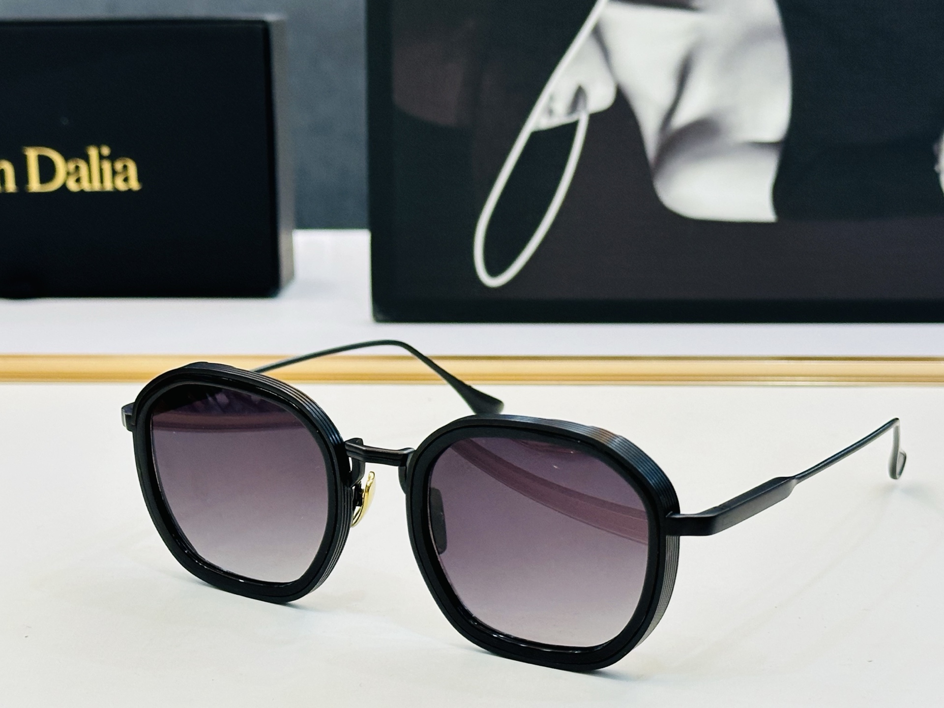 NO:553532,JACQUES MARIE C109 Size 51 Mouth 22-145 Japanese handmade glasses The frame is made of upper plate material J elegant accessories box glasses sunglasses sunglasses, glasses19860909JACQUES MARIE C109 Size51口22-145 日本手工眼镜 镜框採用上板材打造出 J優雅的 配盒 眼镜墨镜太阳镜,眼镜,glasses