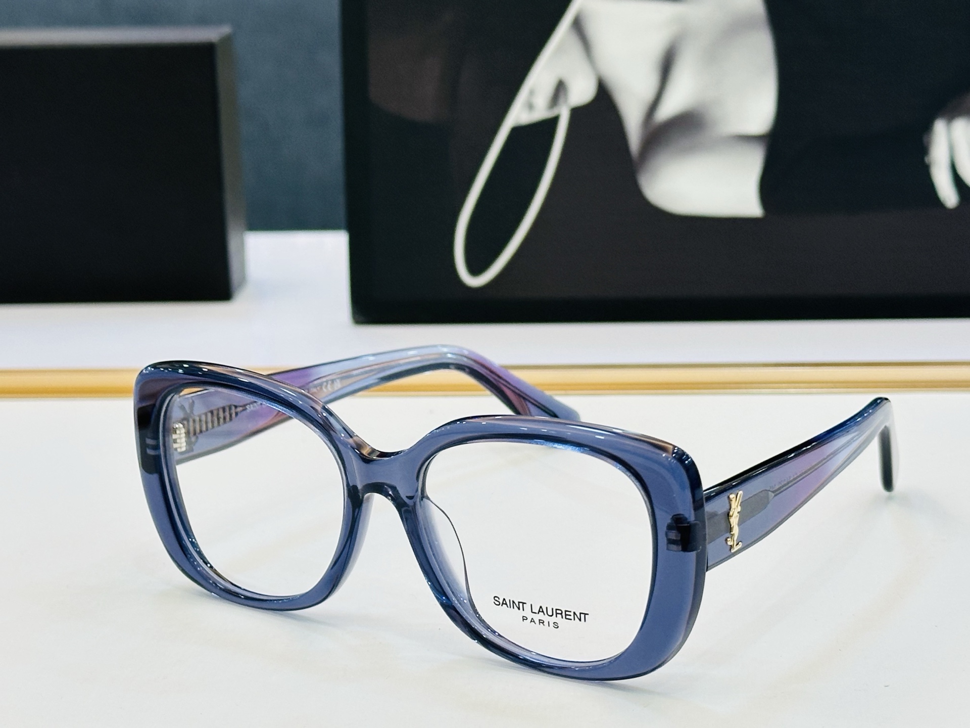 新款 YSL圣罗兰方形墨镜 🍎 SLM151 🍎Size：54口20-145 新品 百搭版型Z 做工细节