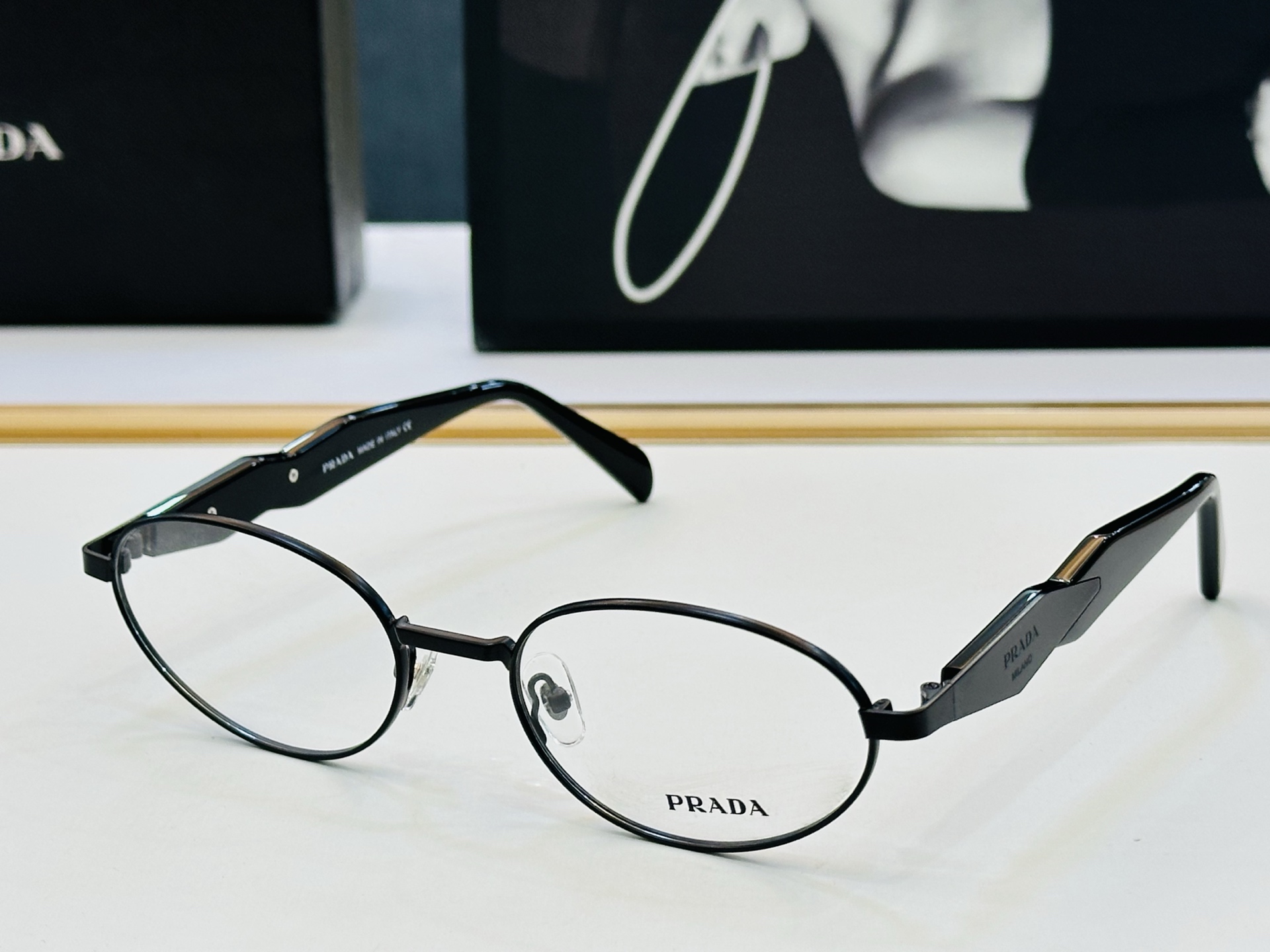 🔺PRAD*🔻普家 PR61ZV Size：56口20-145 眼镜系列堪称精湛制作 彰显独特个 L最新