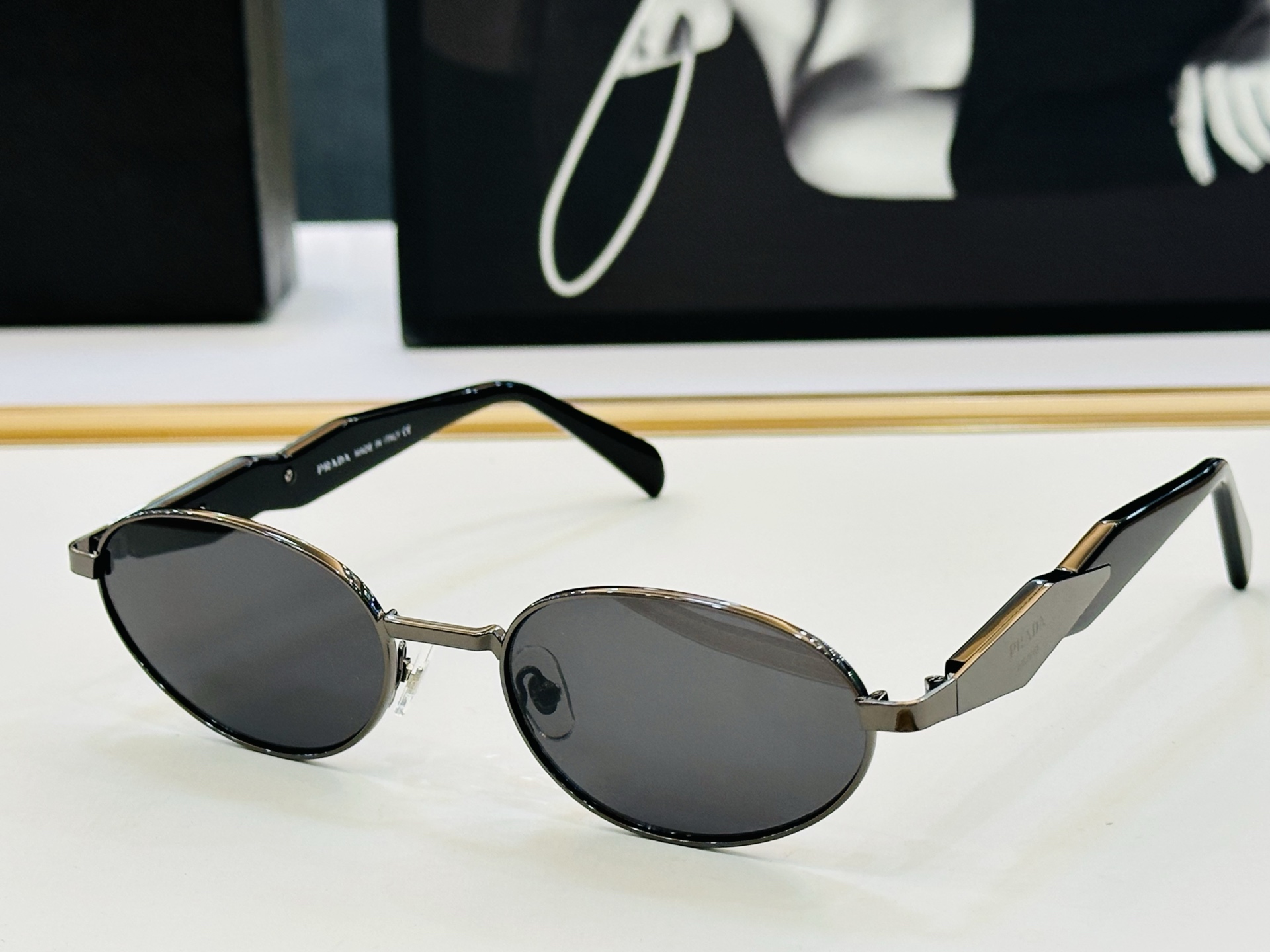 🔺PRAD*🔻普家 PR61ZV Size：56口20-145 眼镜系列堪称精湛制作 彰显独特个 L最新