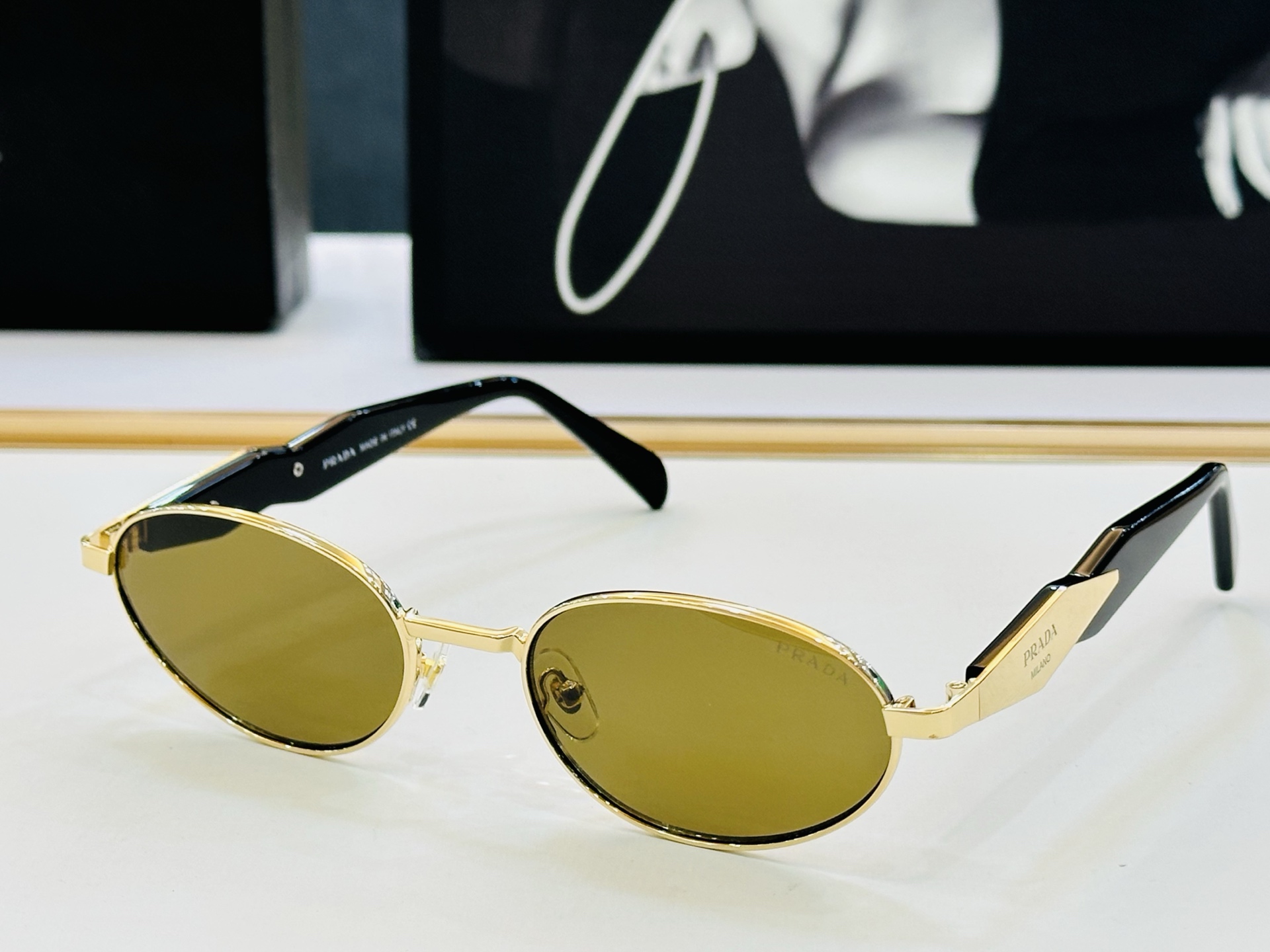 🔺PRAD*🔻普家 PR61ZV Size：56口20-145 眼镜系列堪称精湛制作 彰显独特个 L最新