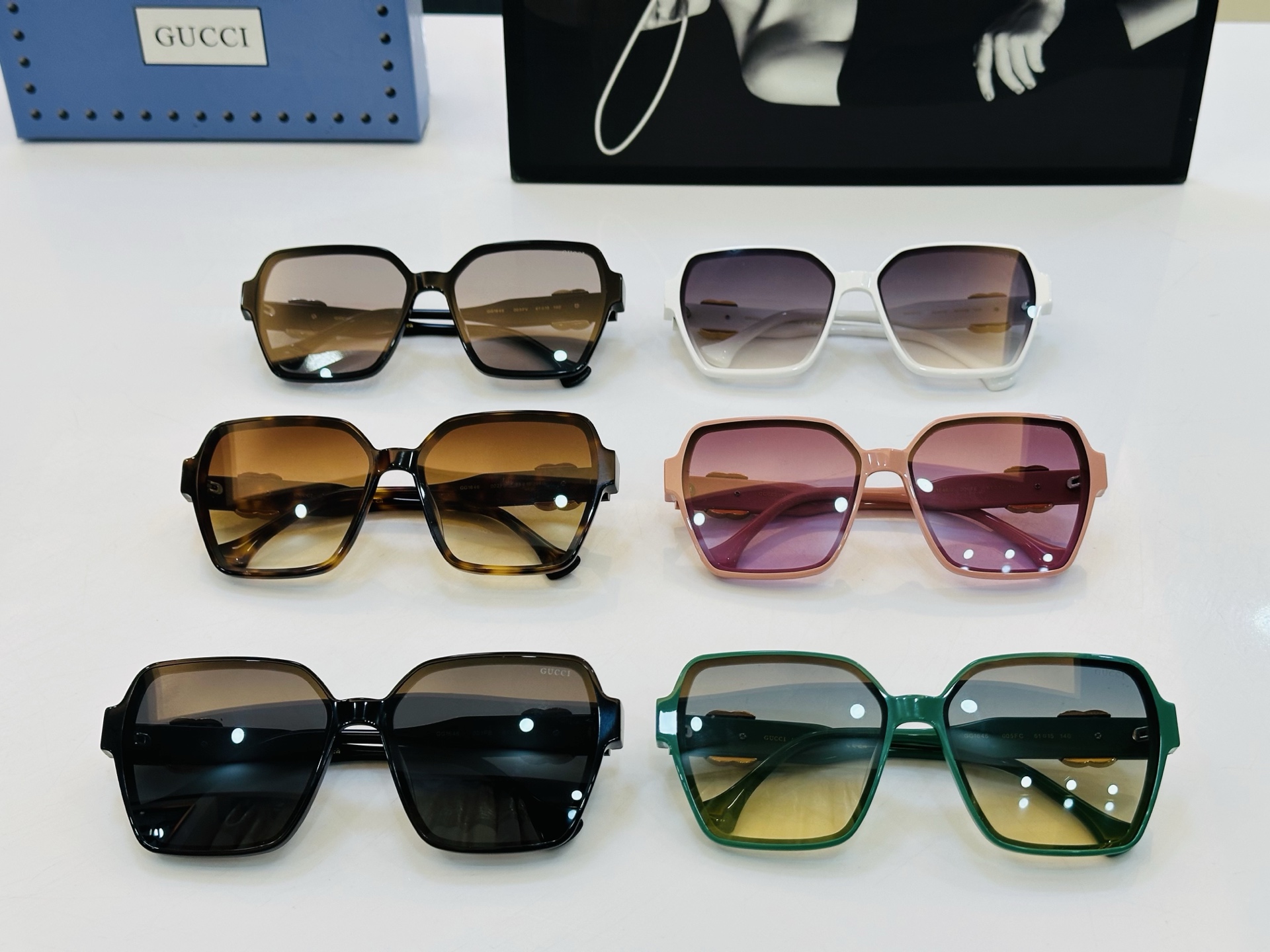 GUCC* 古家 GG1646 🐝🐝系列 Size：61口15-140 🍁🍁K 超绝品质 太阳镜 。