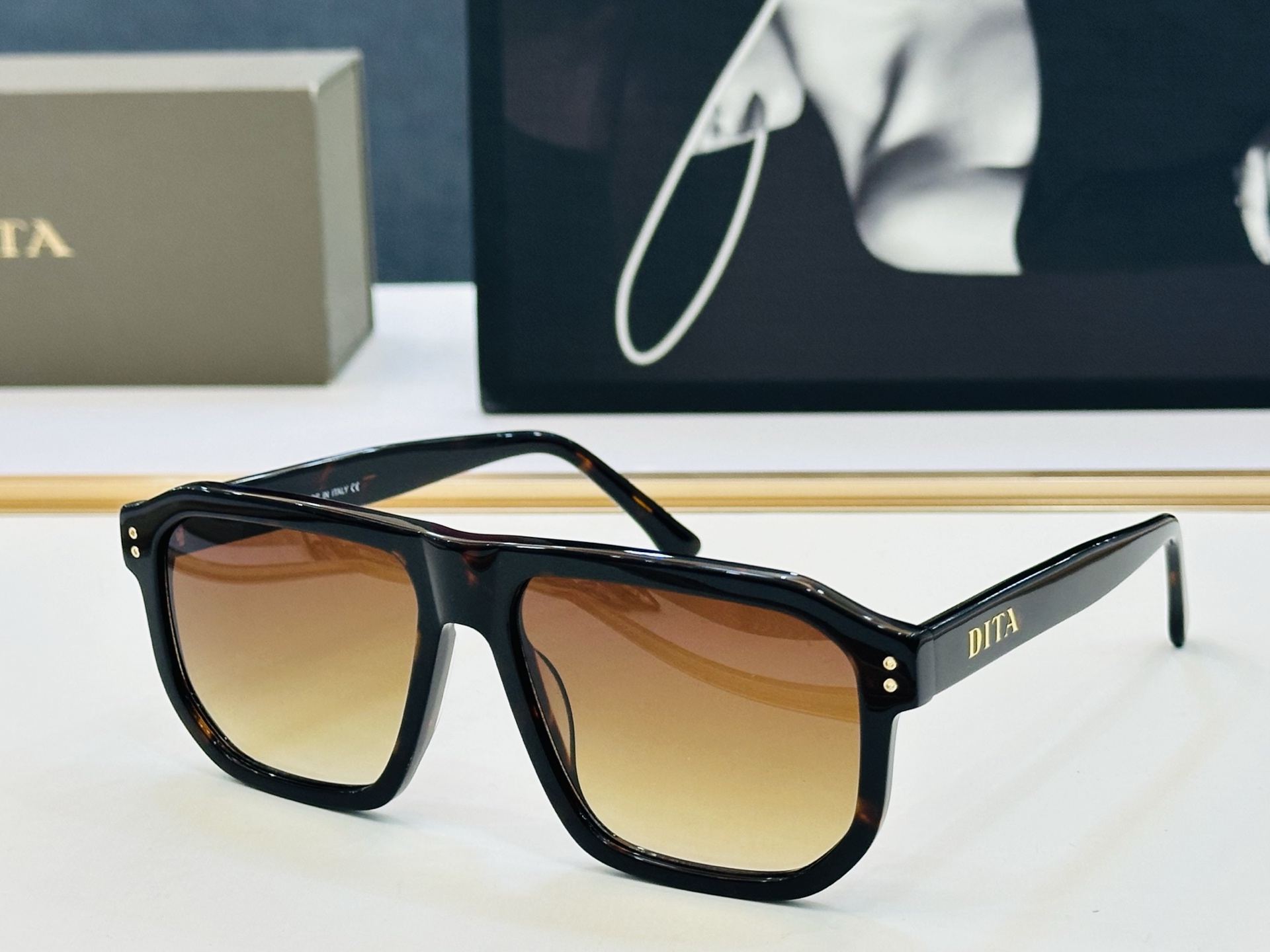 官网款 DlT* 迪塔 DT2085 Size：57口16-145 意大利最新 得意][得意]大气 🕶L