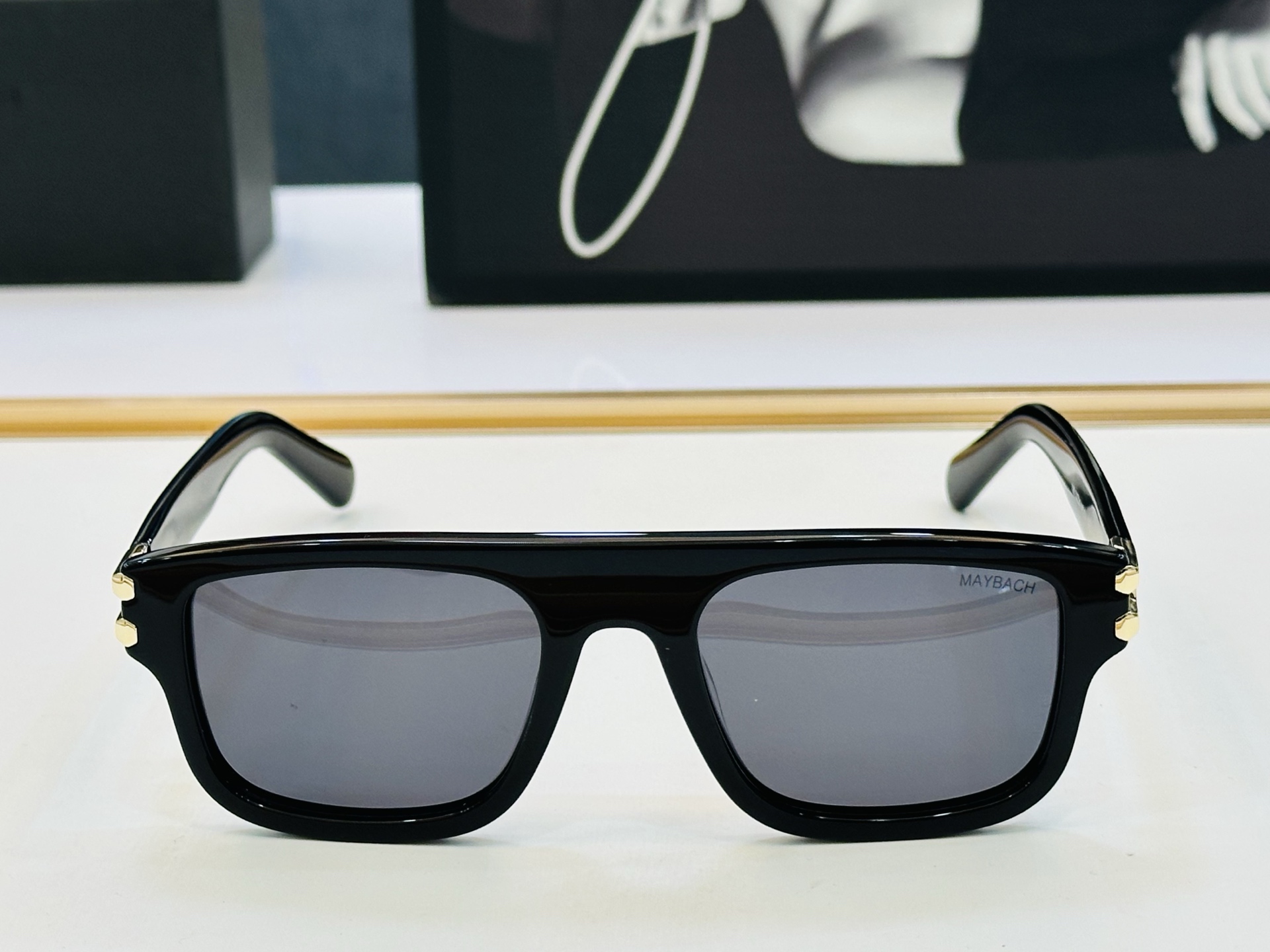 高品质 迈巴赫 🎉🎉做工精美💕💕MAYBAC*H 1599 Size：53口21-145 m质感十足👍