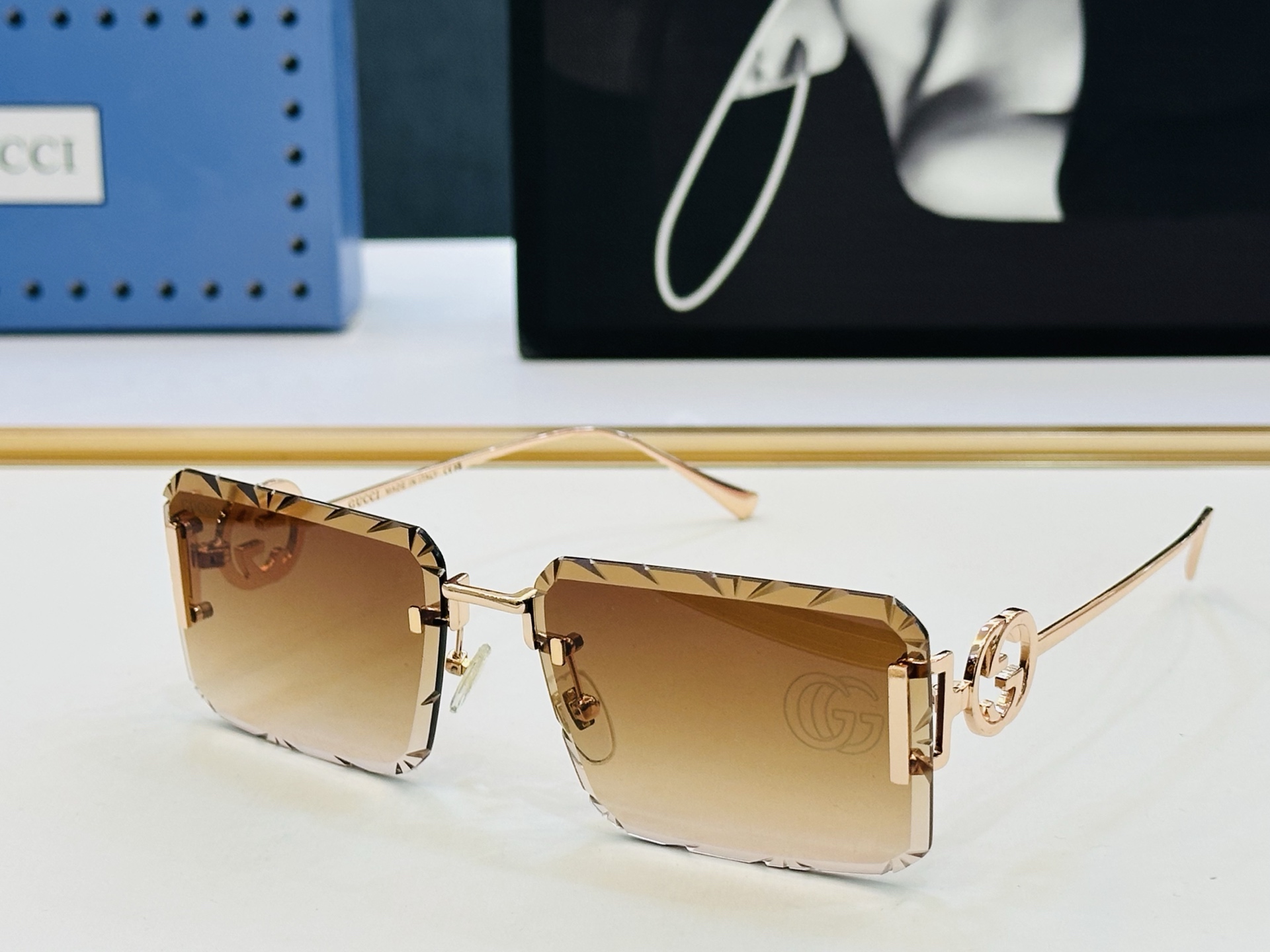 GUCC* 古家 GG1612 🐝🐝系列 Size：62口17-143 🍁🍁b超绝品质 太阳镜。