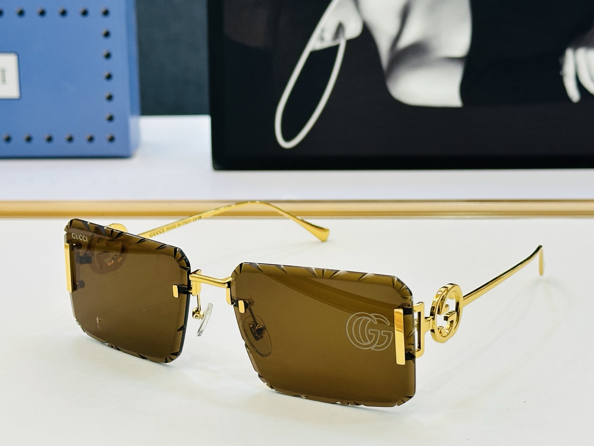 GUCC* 古家 GG1612 🐝🐝系列 Size：62口17-143 🍁🍁b超绝品质 太阳镜。