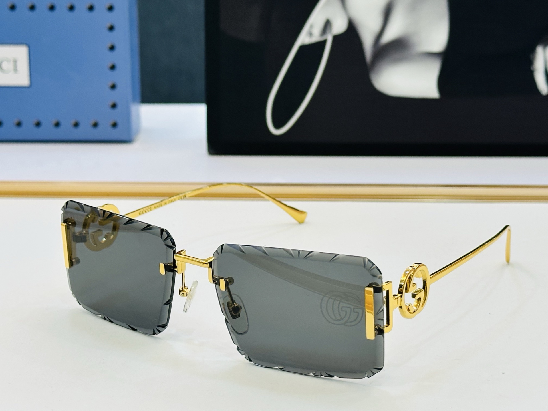 GUCC* 古家 GG1612 🐝🐝系列 Size：62口17-143 🍁🍁b超绝品质 太阳镜。