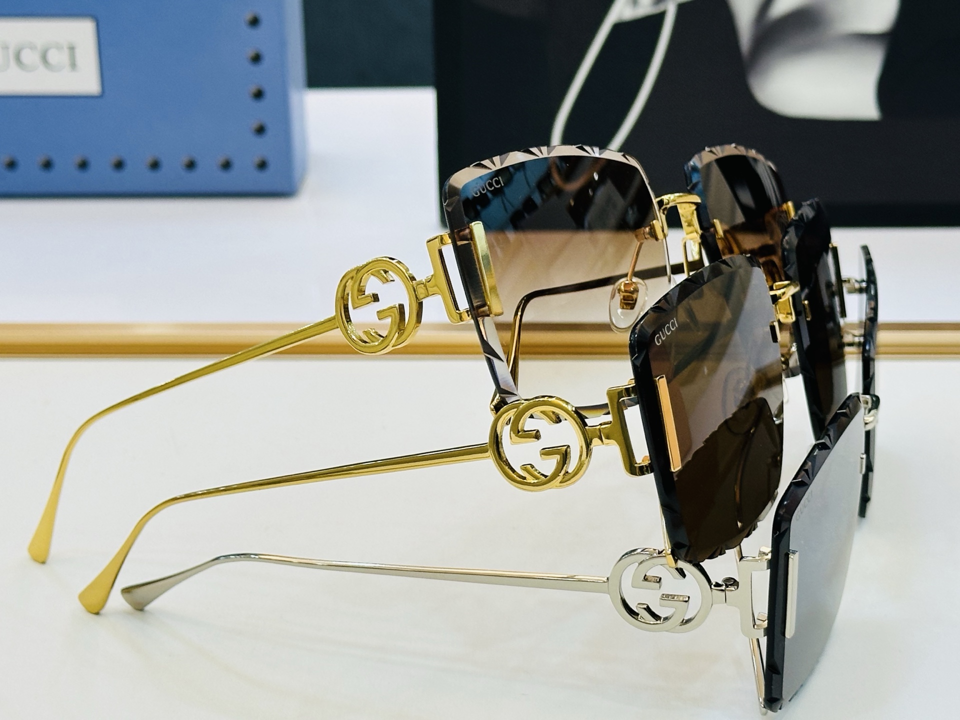 GUCC* 古家 GG1611 🐝🐝系列 Size：64口17-143 🍁🍁b超绝品质 太阳镜。