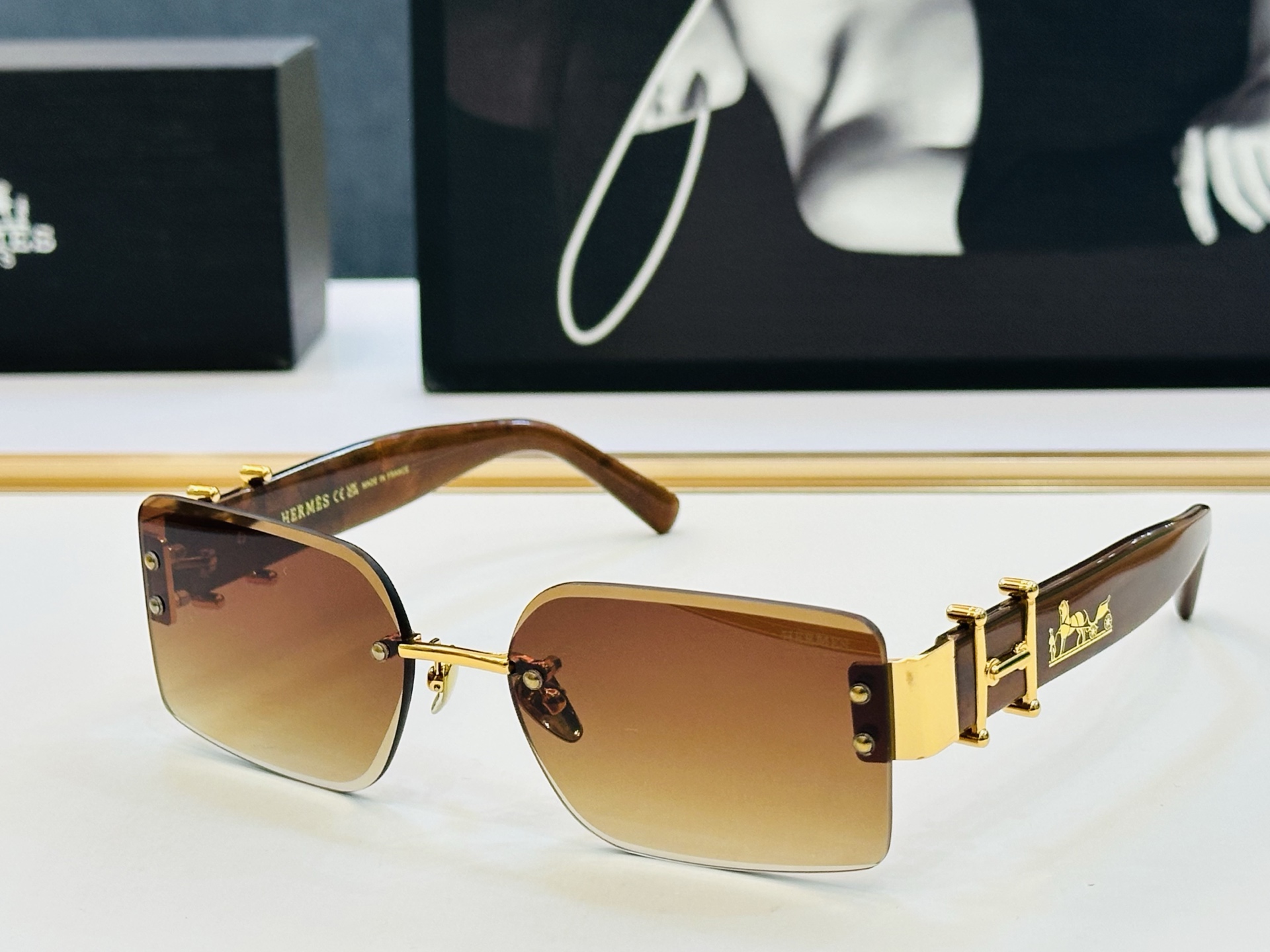 [玫瑰]爱马仕 网红款 9701 Size：59口17-142 👏🎉超级经典 高品质墨镜🎈色][色] b