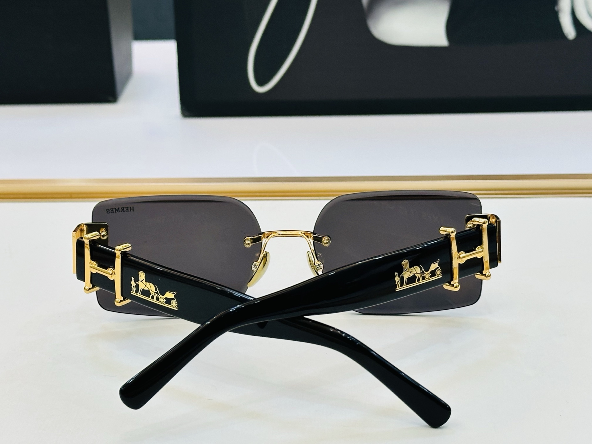 [玫瑰]爱马仕 网红款 9701 Size：59口17-142 👏🎉超级经典 高品质墨镜🎈色][色] b