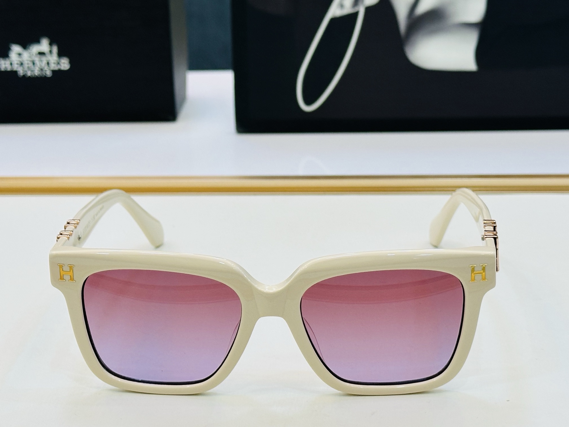 [玫瑰]爱马仕 网红款 9706 Size：55口18-145 👏🎉超级经典 高品质墨镜🎈色][色] b