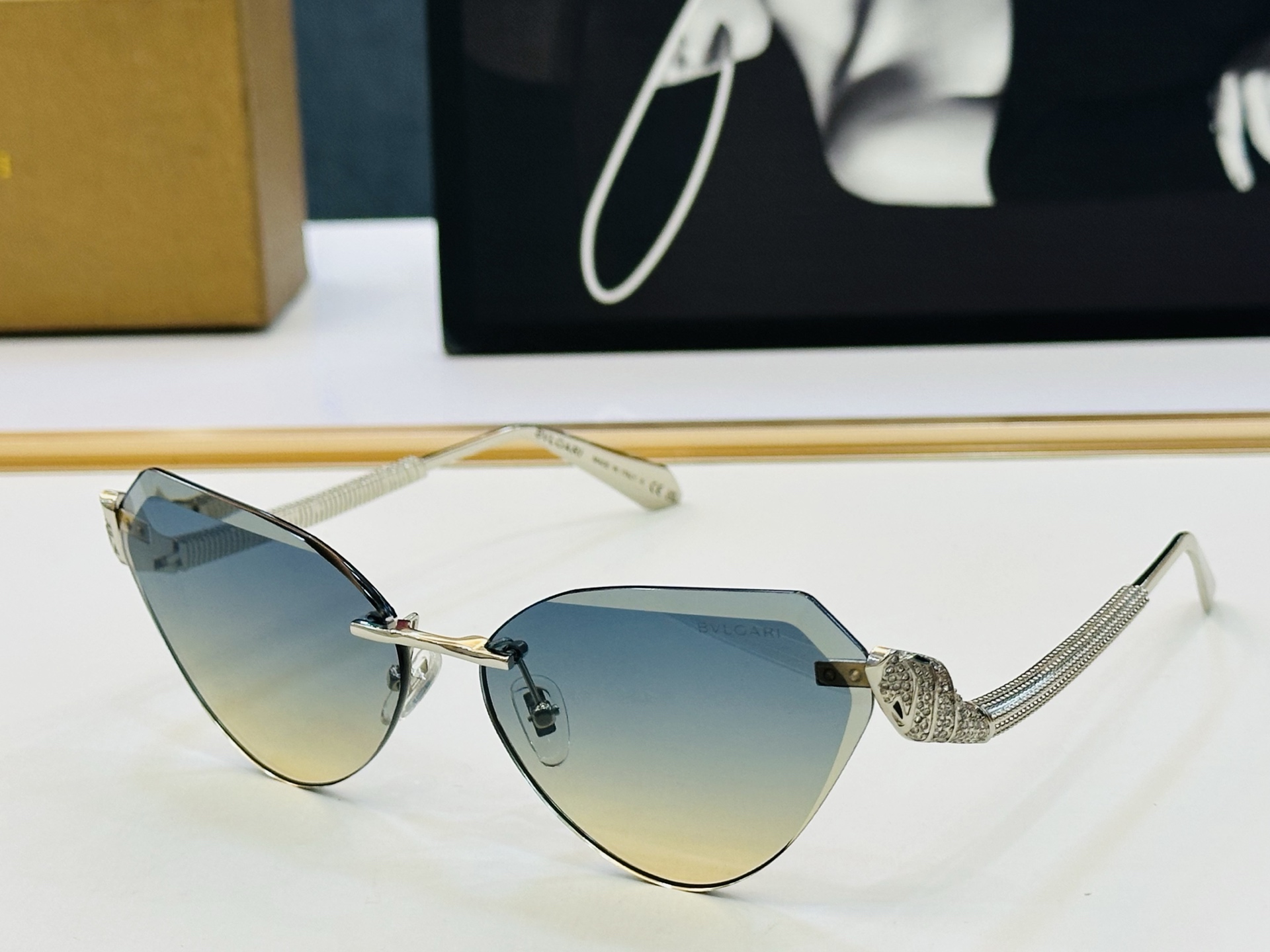 🆕款 官网同售 宝格家 BV40103U 👍 Size ：562口15-140 绝对要买😎品质非常完美 