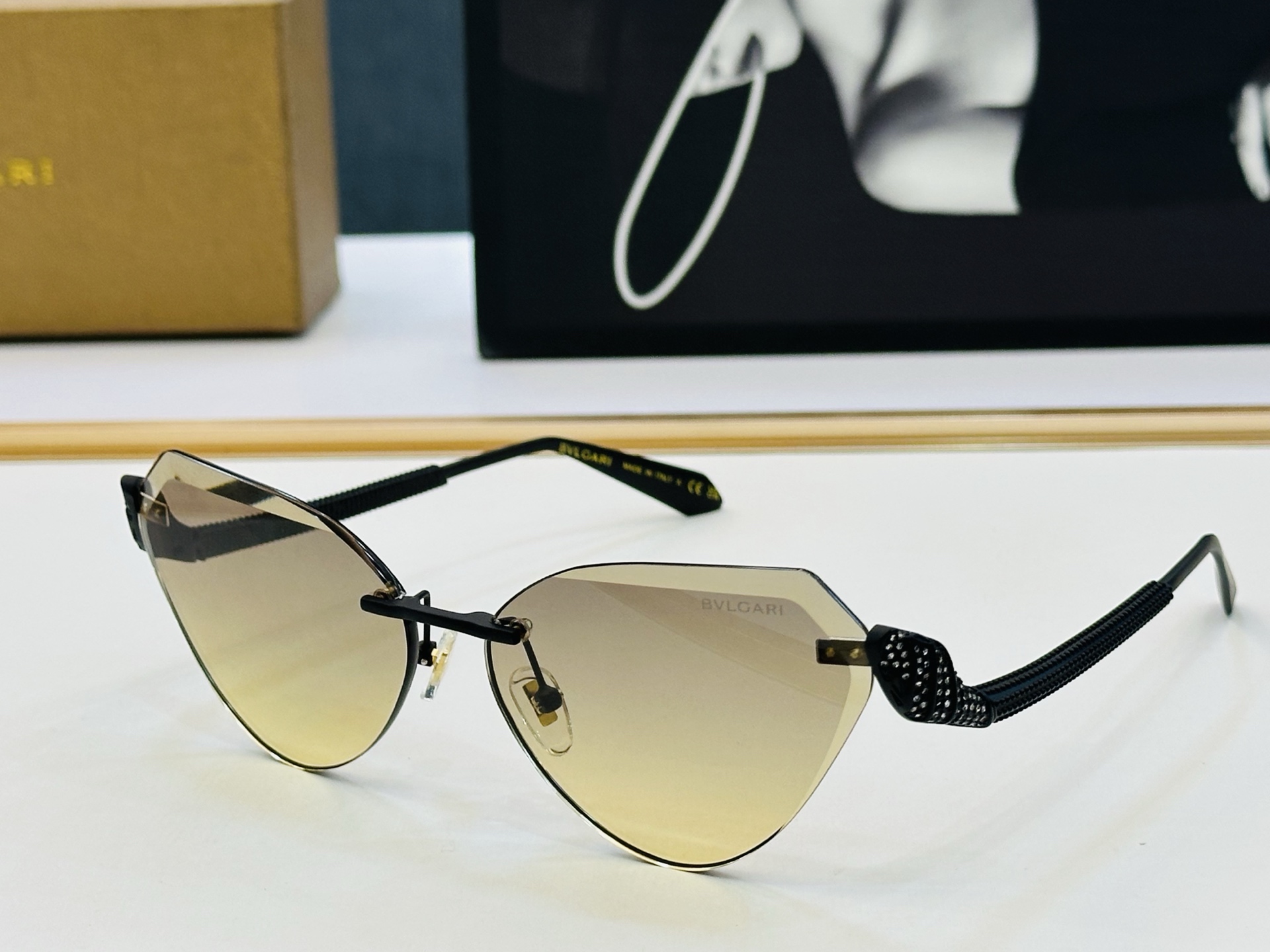 🆕款 官网同售 宝格家 BV40103U 👍 Size ：562口15-140 绝对要买😎品质非常完美 