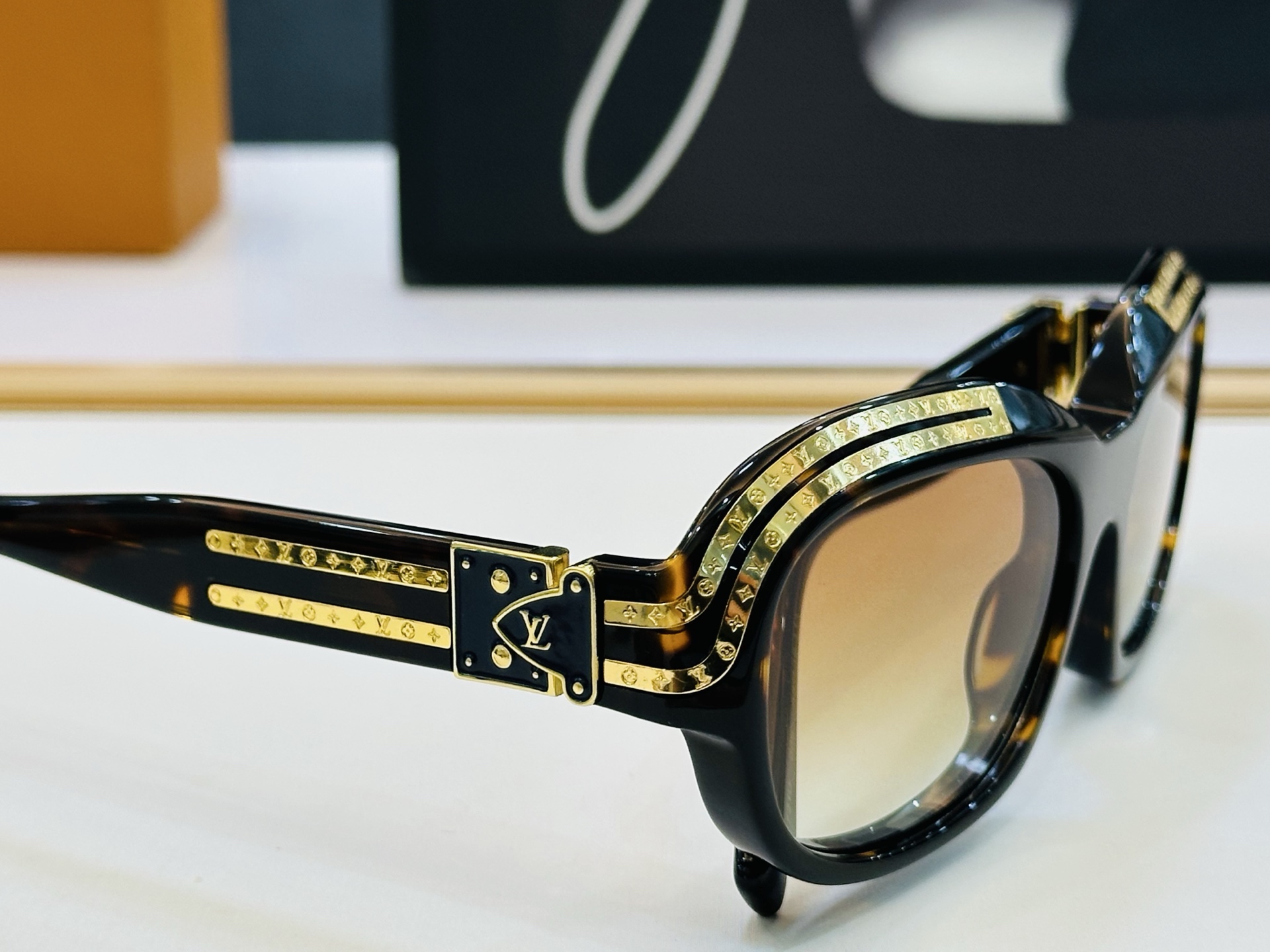 路易家 🎩Z2721U Size：58口20-135 充满活力的 展现独特个性🌟展现大气的你 C高品质 