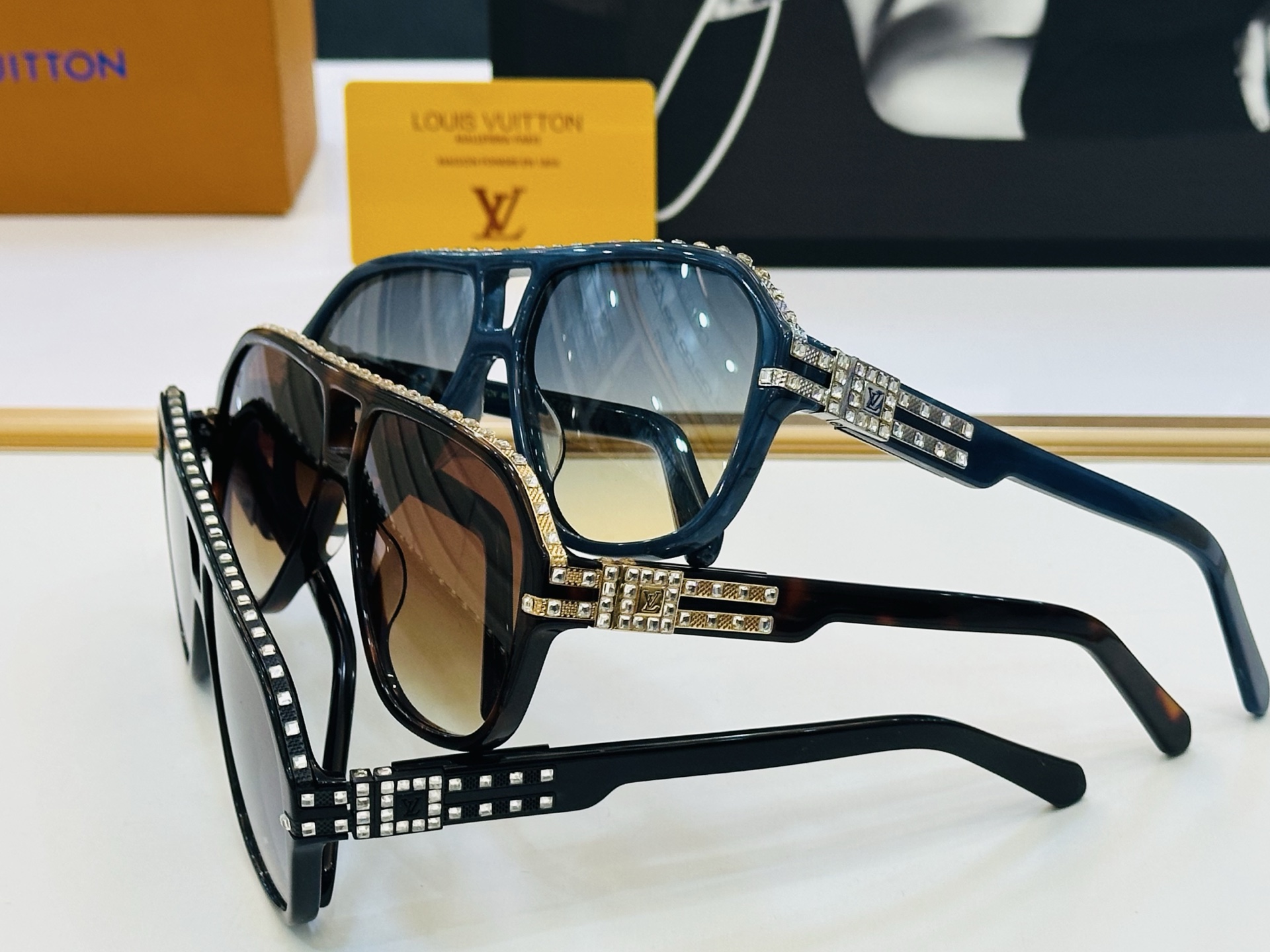 路易家 🎩Z2011U Size：60口15-142 充满活力的 展现独特个性🌟展现大气的你 bm高品质