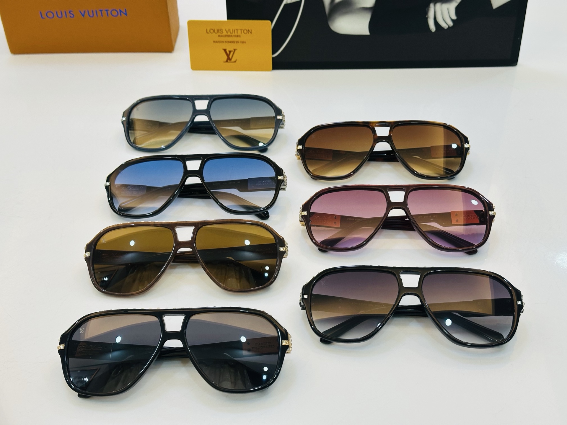 路易家 🎩Z2011U Size：60口15-142 充满活力的 展现独特个性🌟展现大气的你 bm高品质