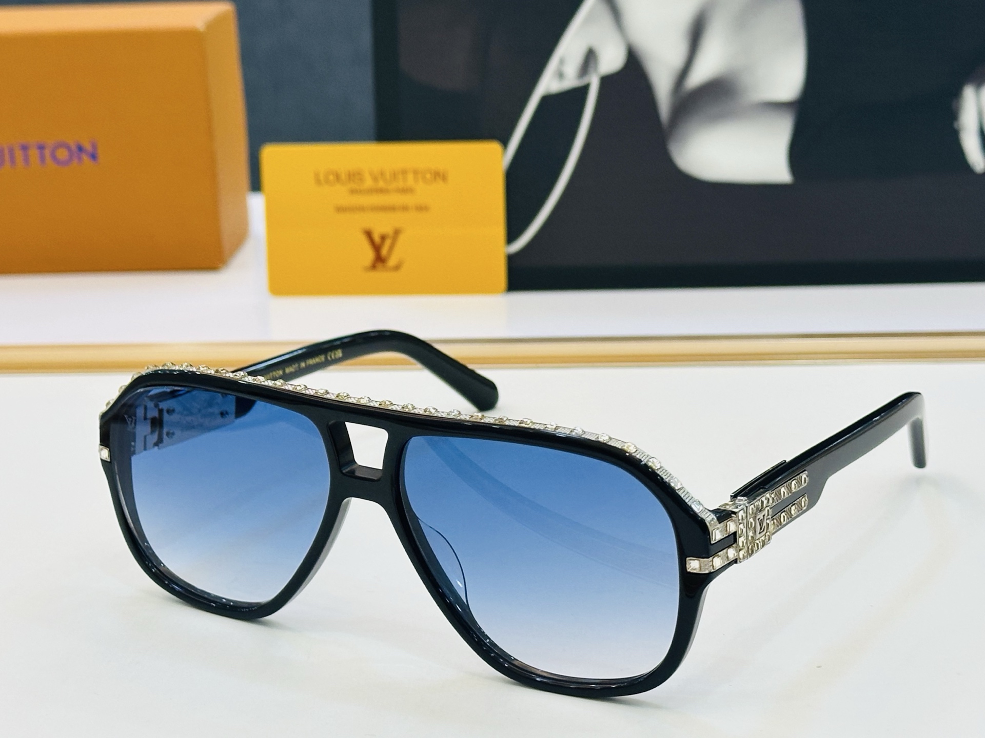 路易家 🎩Z2011U Size：60口15-142 充满活力的 展现独特个性🌟展现大气的你 bm高品质