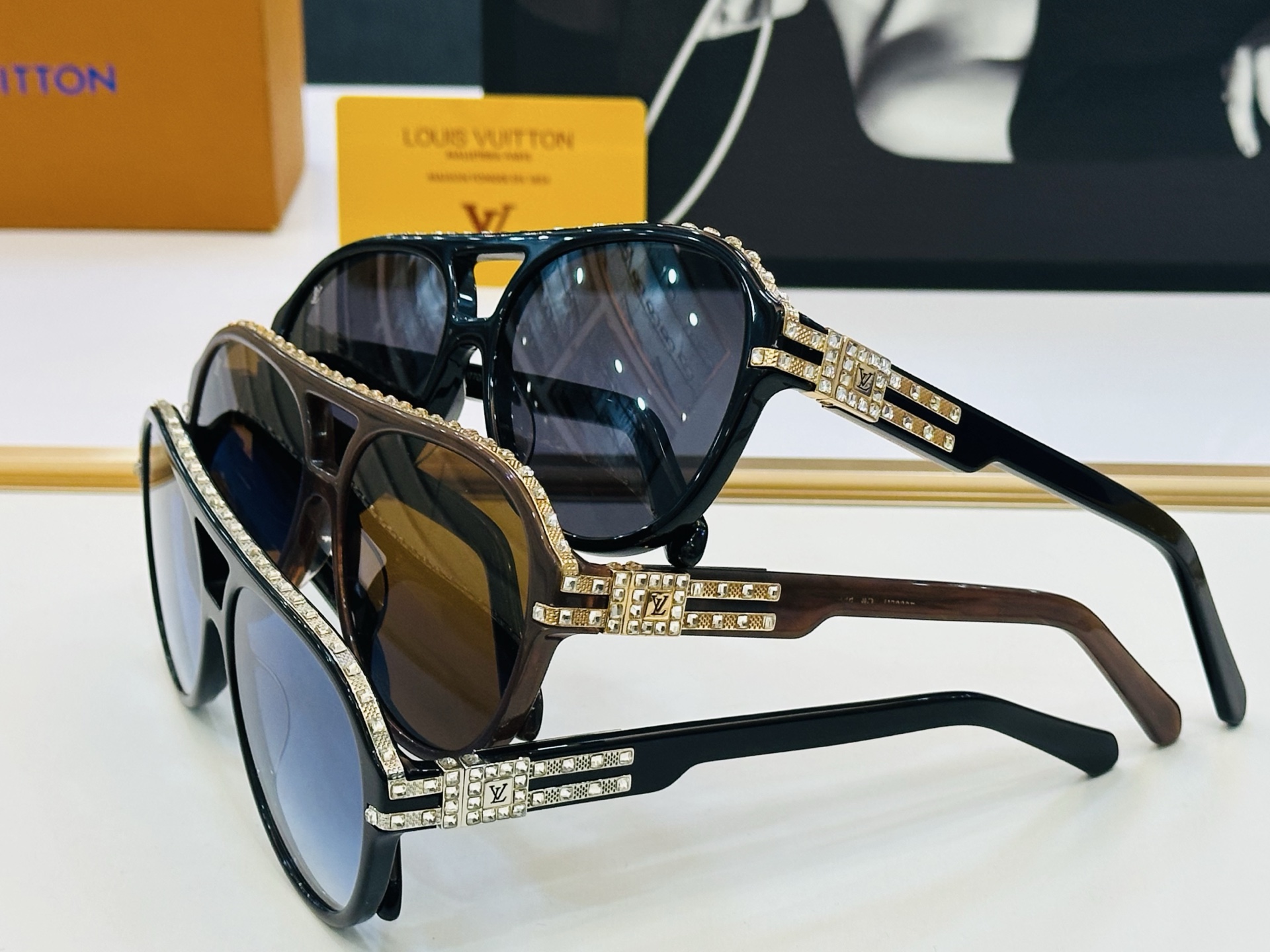 路易家 🎩Z2009U Size：59口16-142 充满活力的 展现独特个性🌟展现大气的你 bm高品质