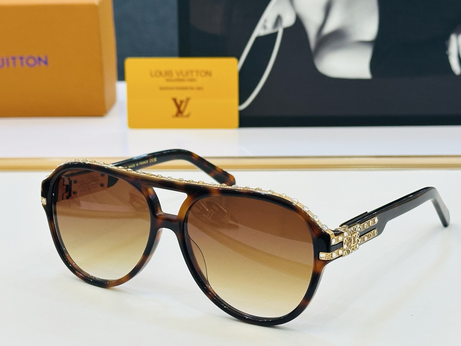 路易家 🎩Z2009U Size：59口16-142 充满活力的 展现独特个性🌟展现大气的你 bm高品质