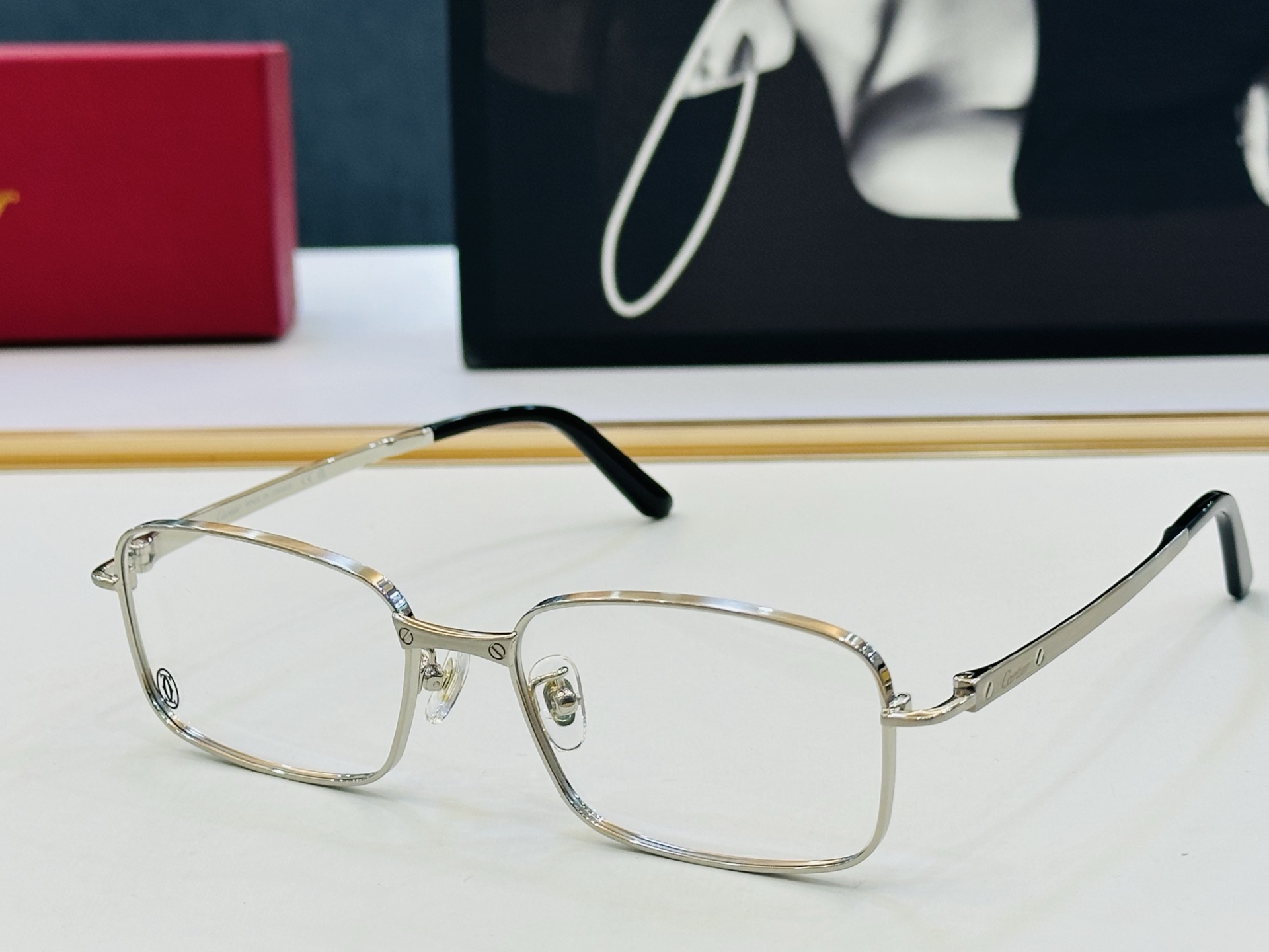 Cartier-卡家 ✨CT0555 Size：55口17-145 不挑脸型 简约大气 时尚休闲 👌👃Z