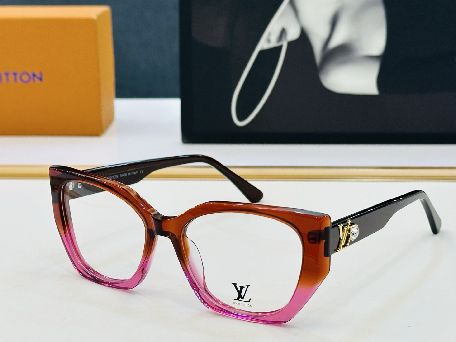 🎉🎉路易家 Z1565E 🔻🔻Size：53口19-145 🔰经典再现 板材框 Z配光架 配戴舒适 🆕